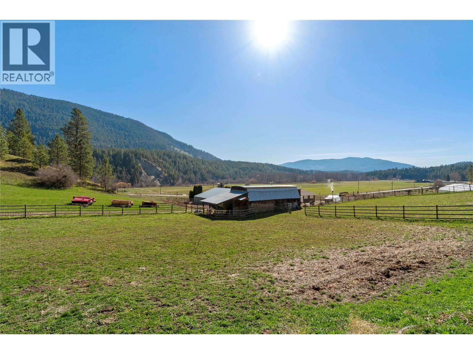 2720 Salmon River Road, Salmon Arm, British Columbia  V1E 3H8 - Photo 58 - 10379517