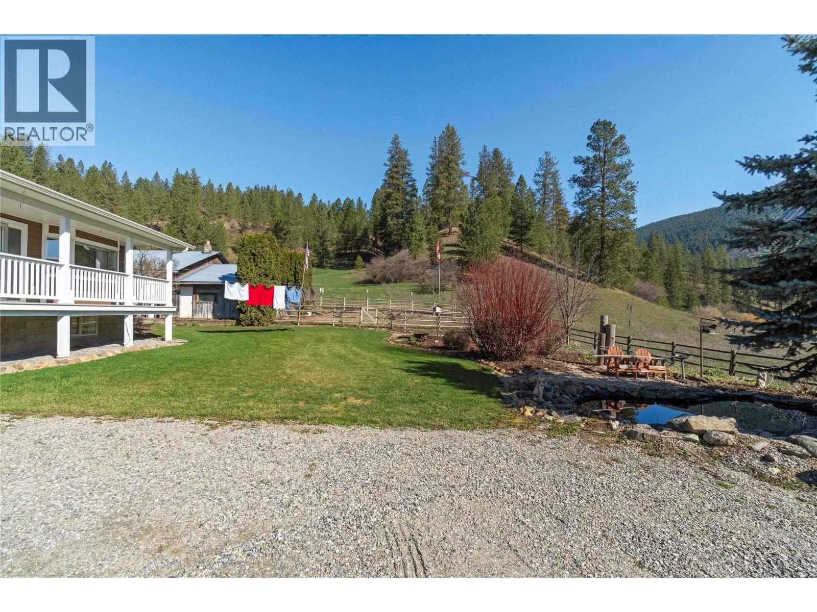 2720 Salmon River Road, Salmon Arm, British Columbia  V1E 3H8 - Photo 67 - 10379517