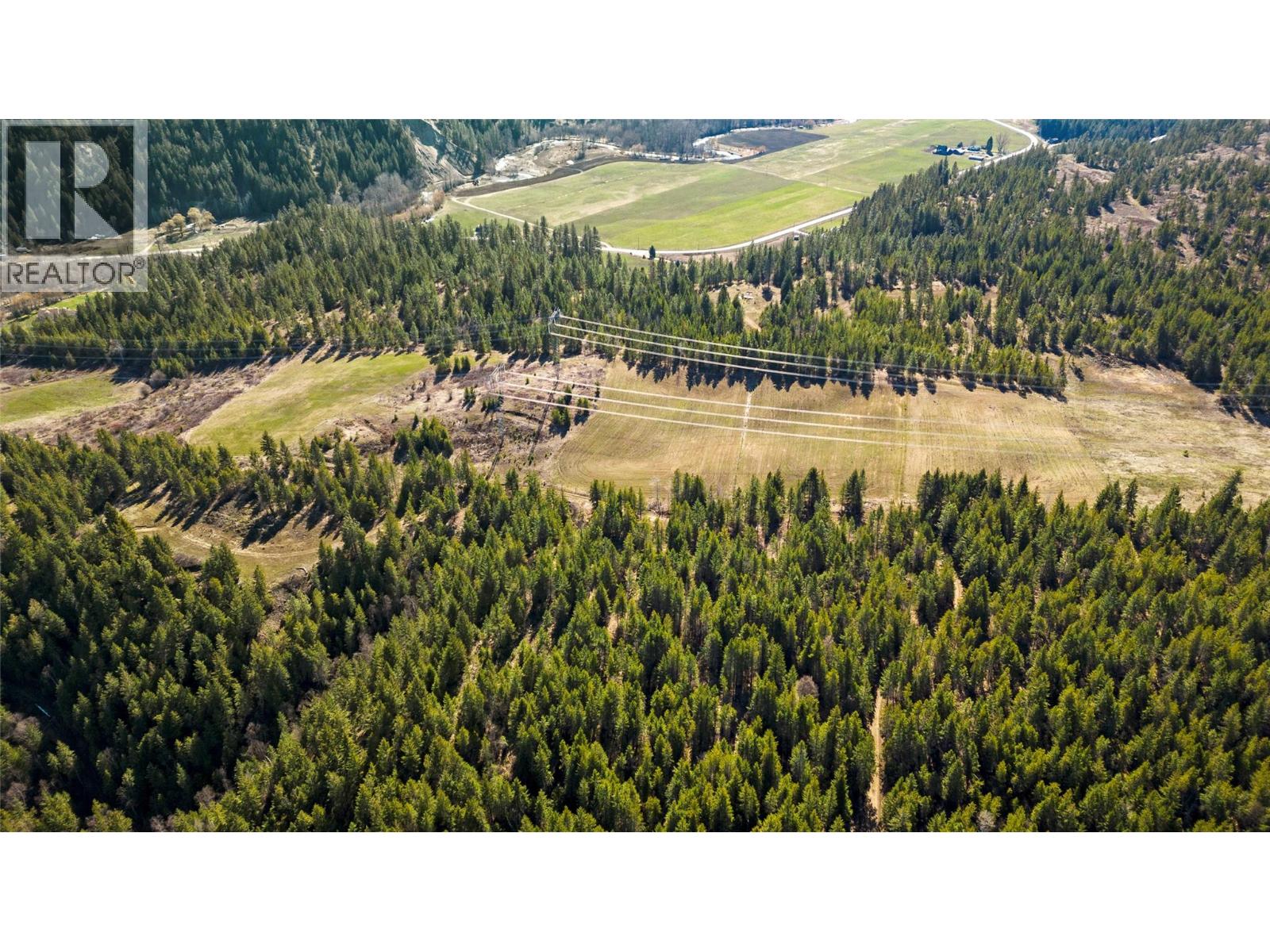 2720 Salmon River Road, Salmon Arm, British Columbia  V1E 3H8 - Photo 8 - 10379517