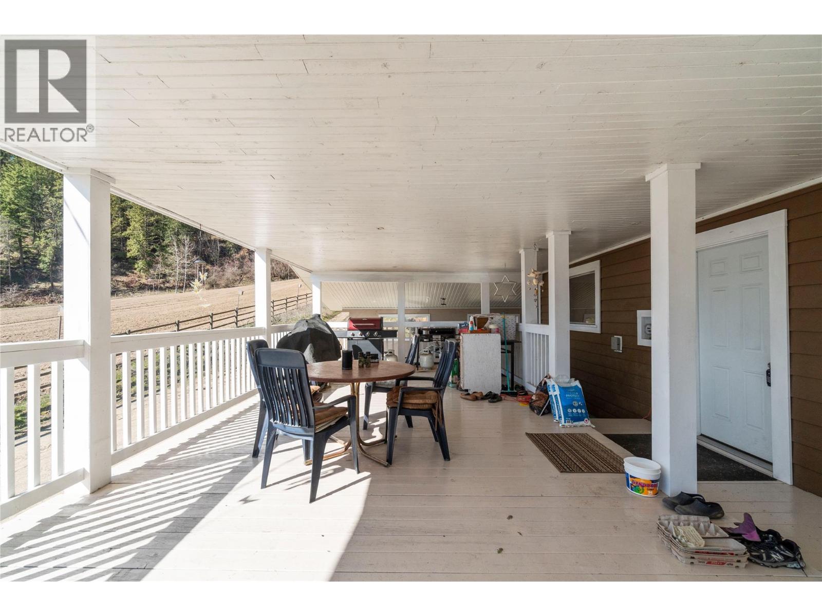 2720 Salmon River Road, Salmon Arm, British Columbia  V1E 3H8 - Photo 30 - 10379516