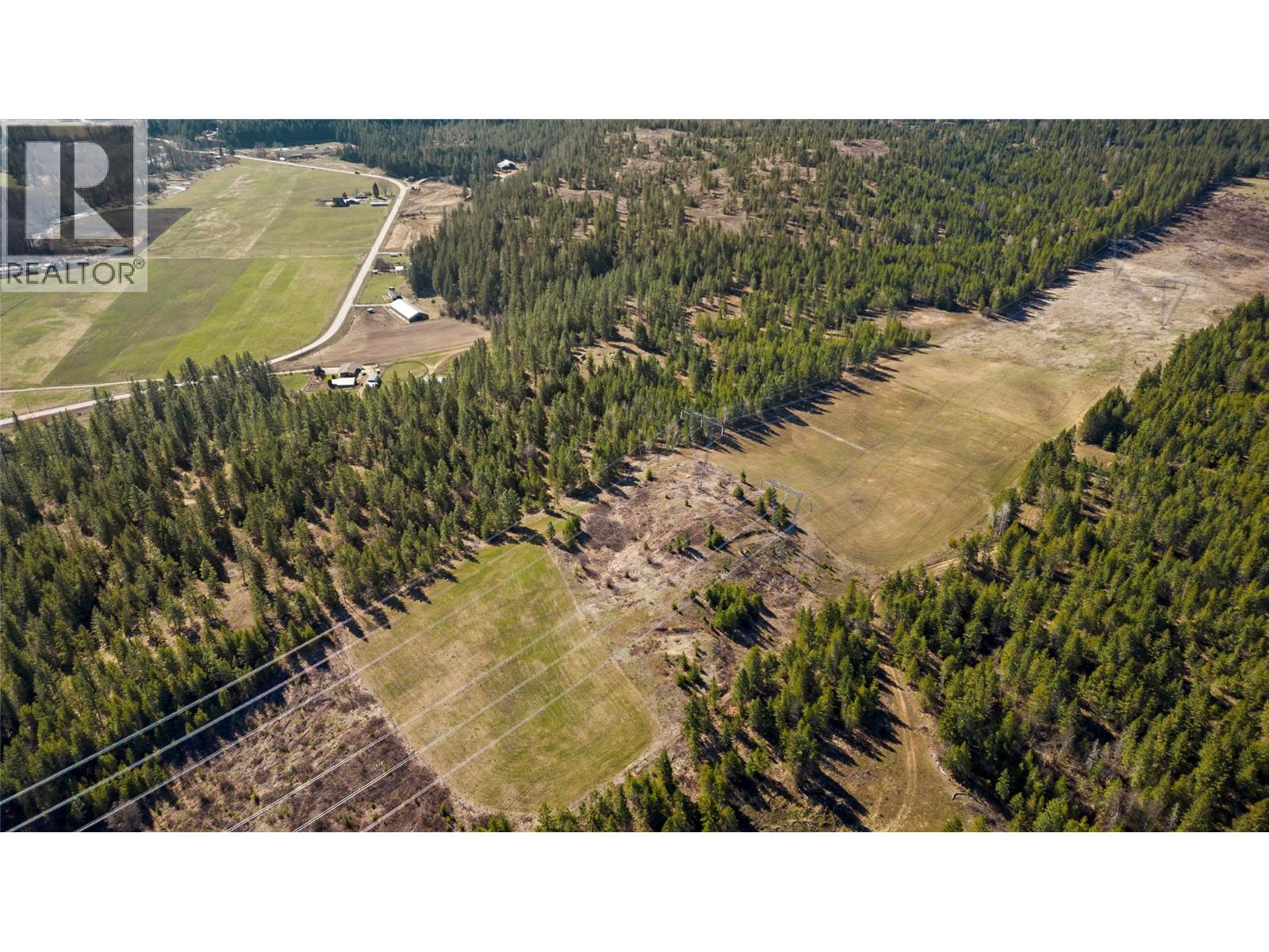 2720 Salmon River Road, Salmon Arm, British Columbia  V1E 3H8 - Photo 9 - 10379516