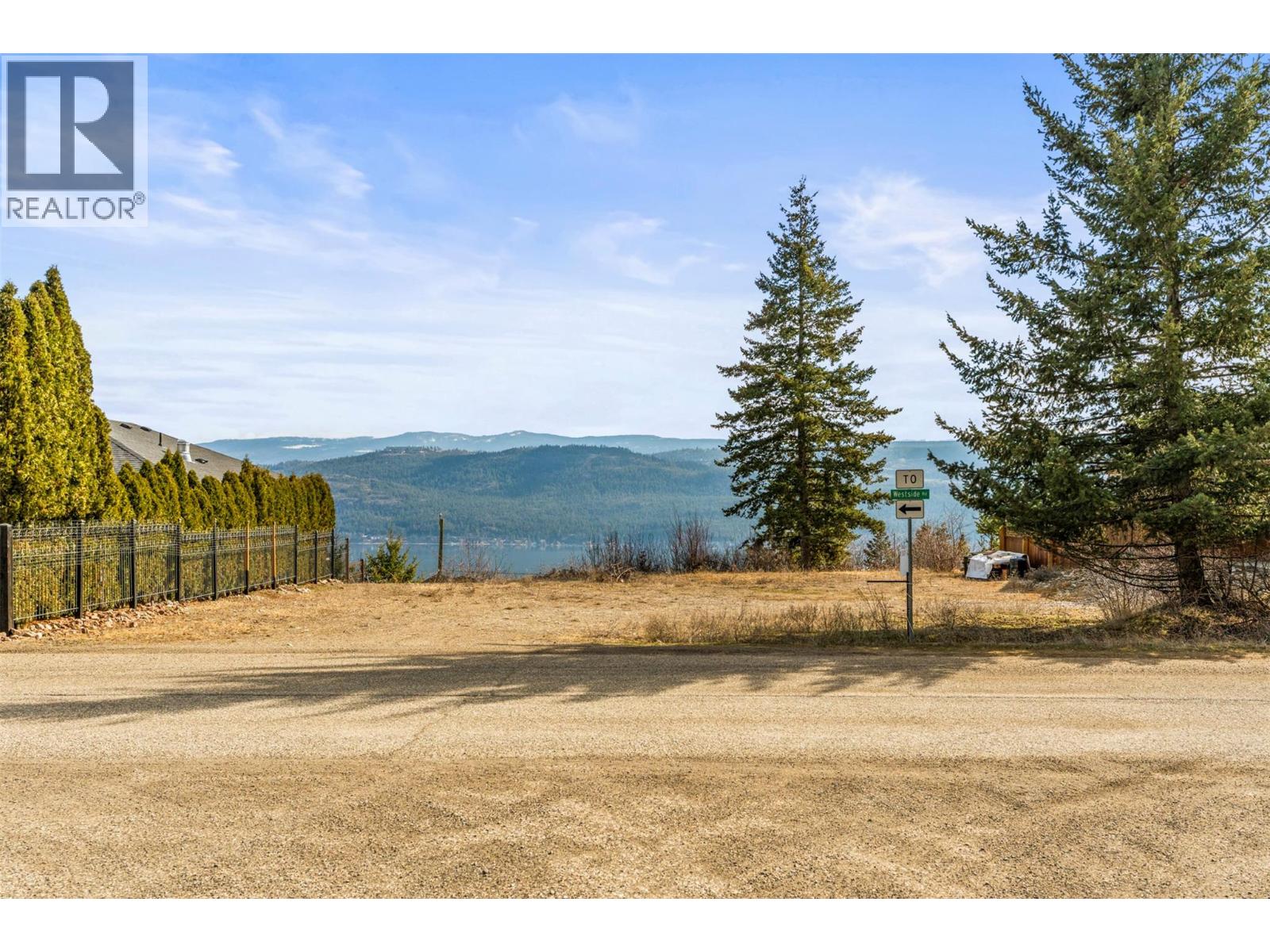 441 Mountain Drive, Vernon, British Columbia  V1H 2B9 - Photo 5 - 10379485