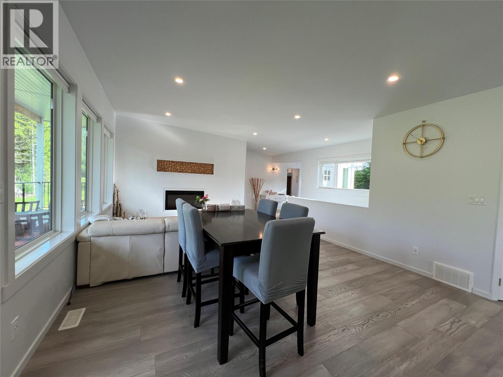 5090 50a Street Ne, Salmon Arm, British Columbia  V1E 1Y6 - Photo 12 - 10379446