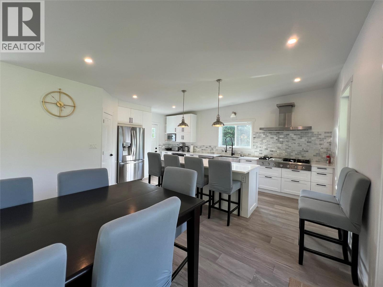 5090 50a Street Ne, Salmon Arm, British Columbia  V1E 1Y6 - Photo 13 - 10379446