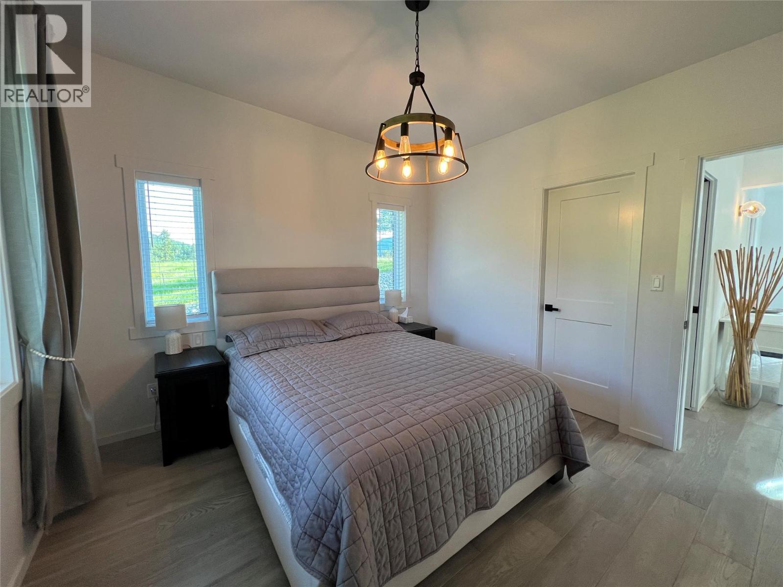 5090 50a Street Ne, Salmon Arm, British Columbia  V1E 1Y6 - Photo 22 - 10379446