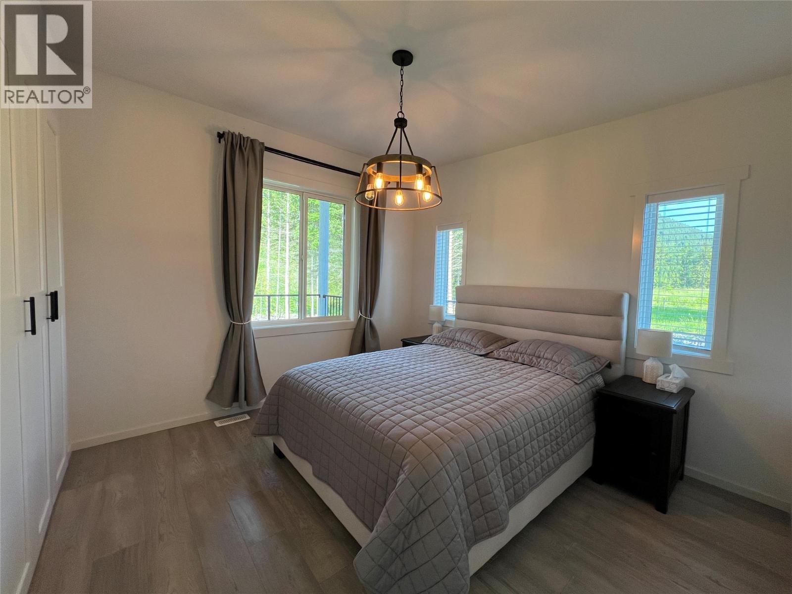 5090 50a Street Ne, Salmon Arm, British Columbia  V1E 1Y6 - Photo 23 - 10379446