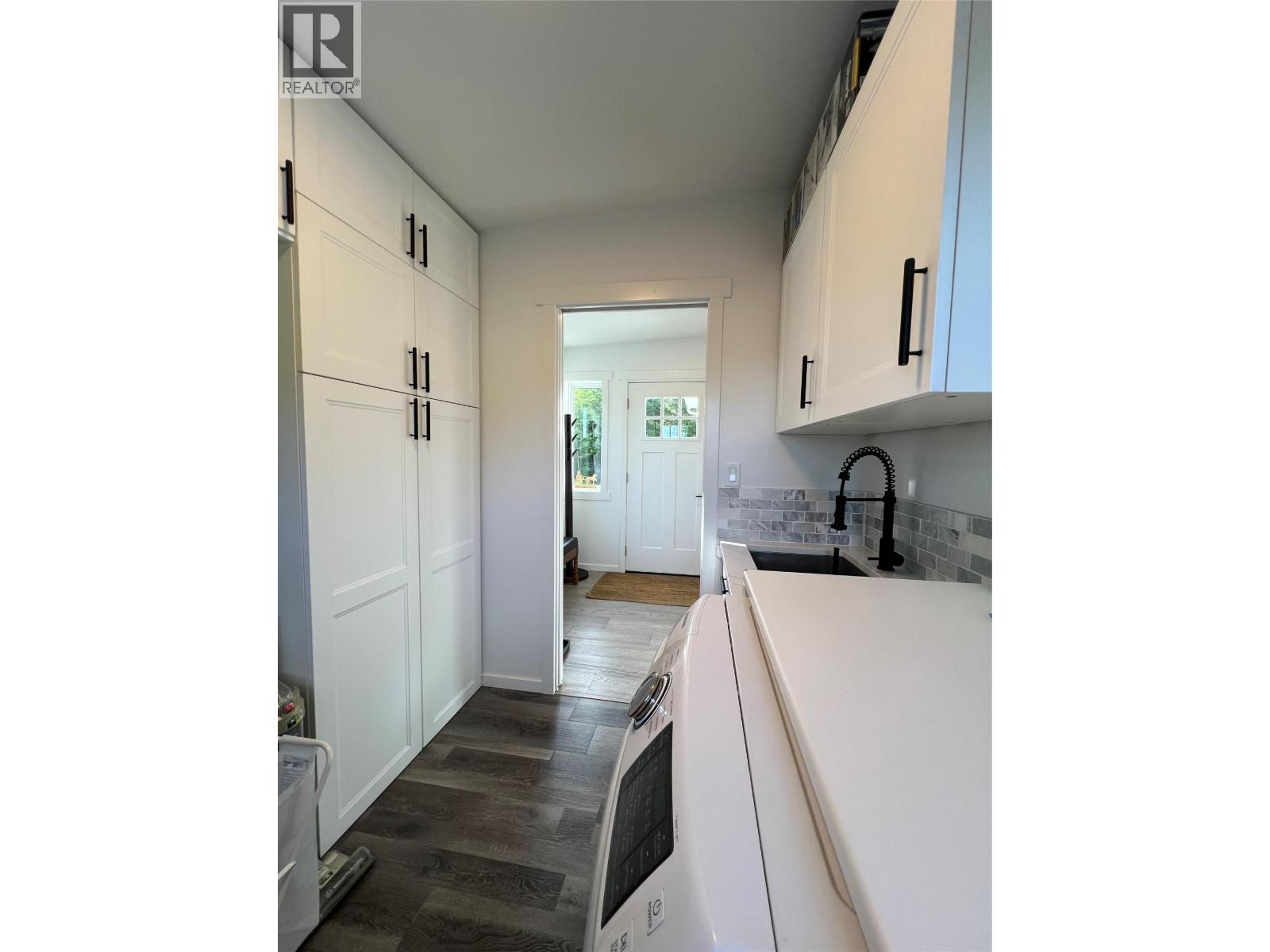 5090 50a Street Ne, Salmon Arm, British Columbia  V1E 1Y6 - Photo 26 - 10379446