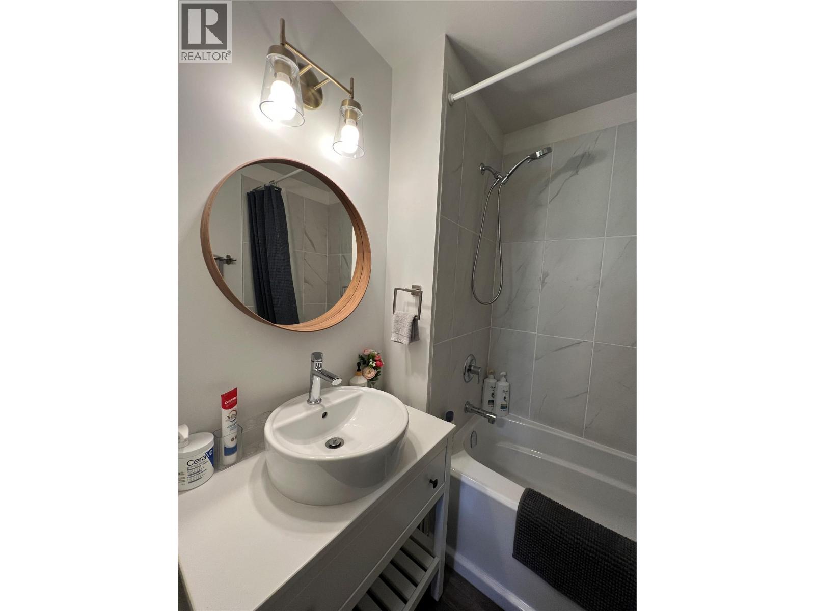 5090 50a Street Ne, Salmon Arm, British Columbia  V1E 1Y6 - Photo 28 - 10379446