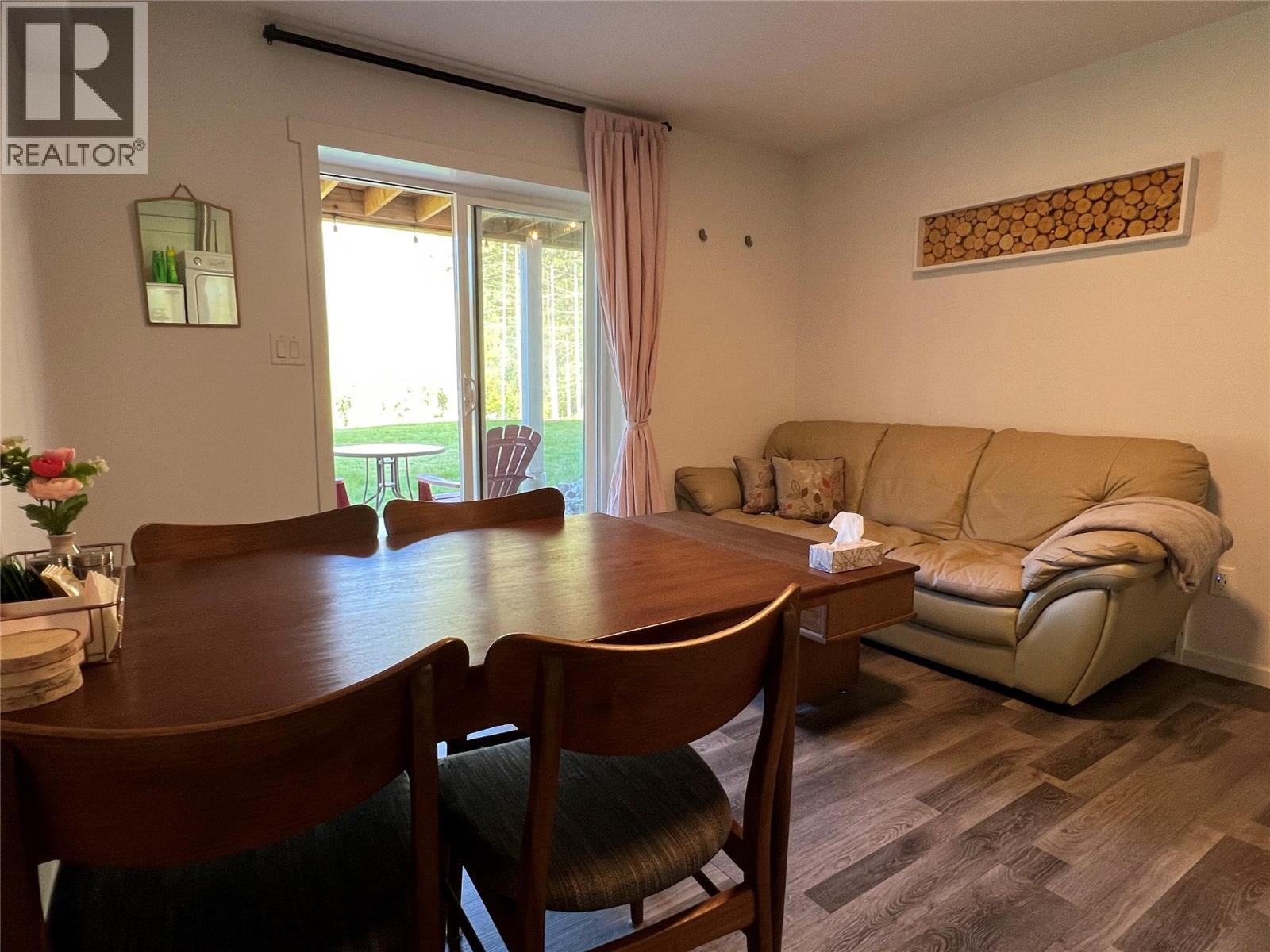 5090 50a Street Ne, Salmon Arm, British Columbia  V1E 1Y6 - Photo 38 - 10379446