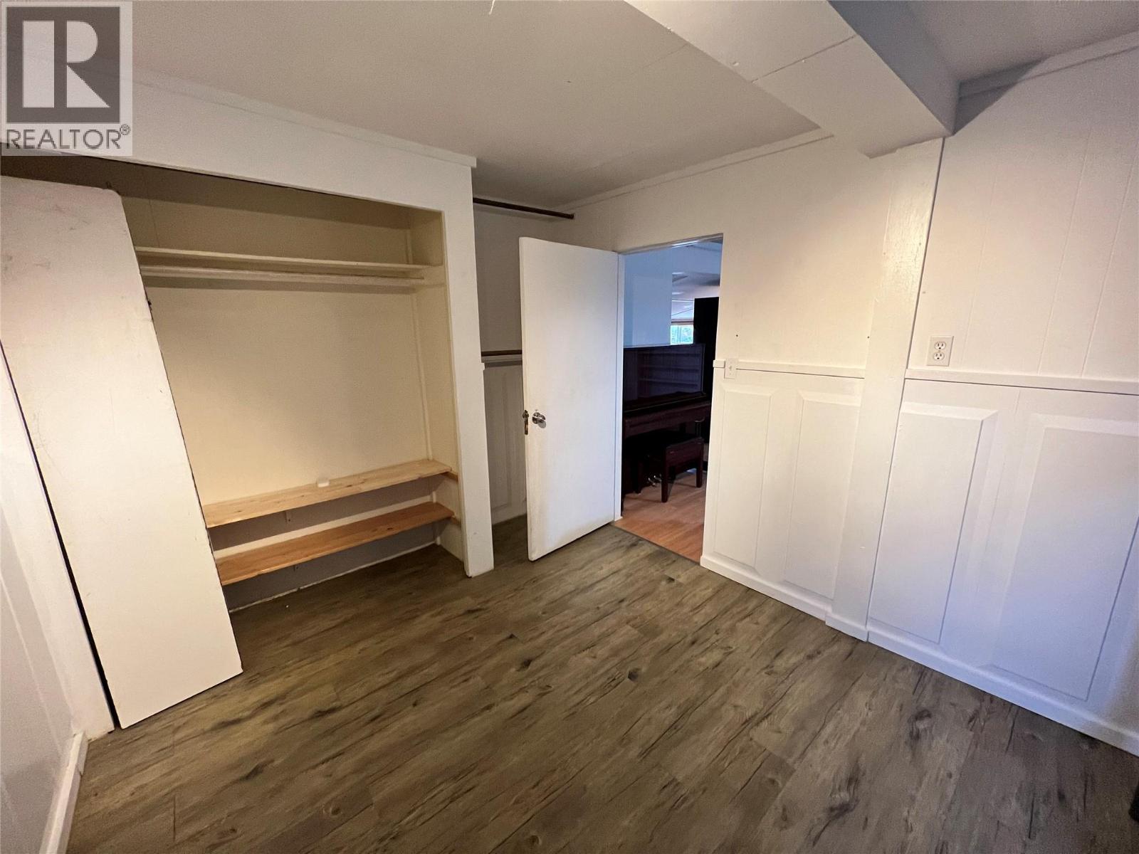 5090 50a Street Ne, Salmon Arm, British Columbia  V1E 1Y6 - Photo 64 - 10379446