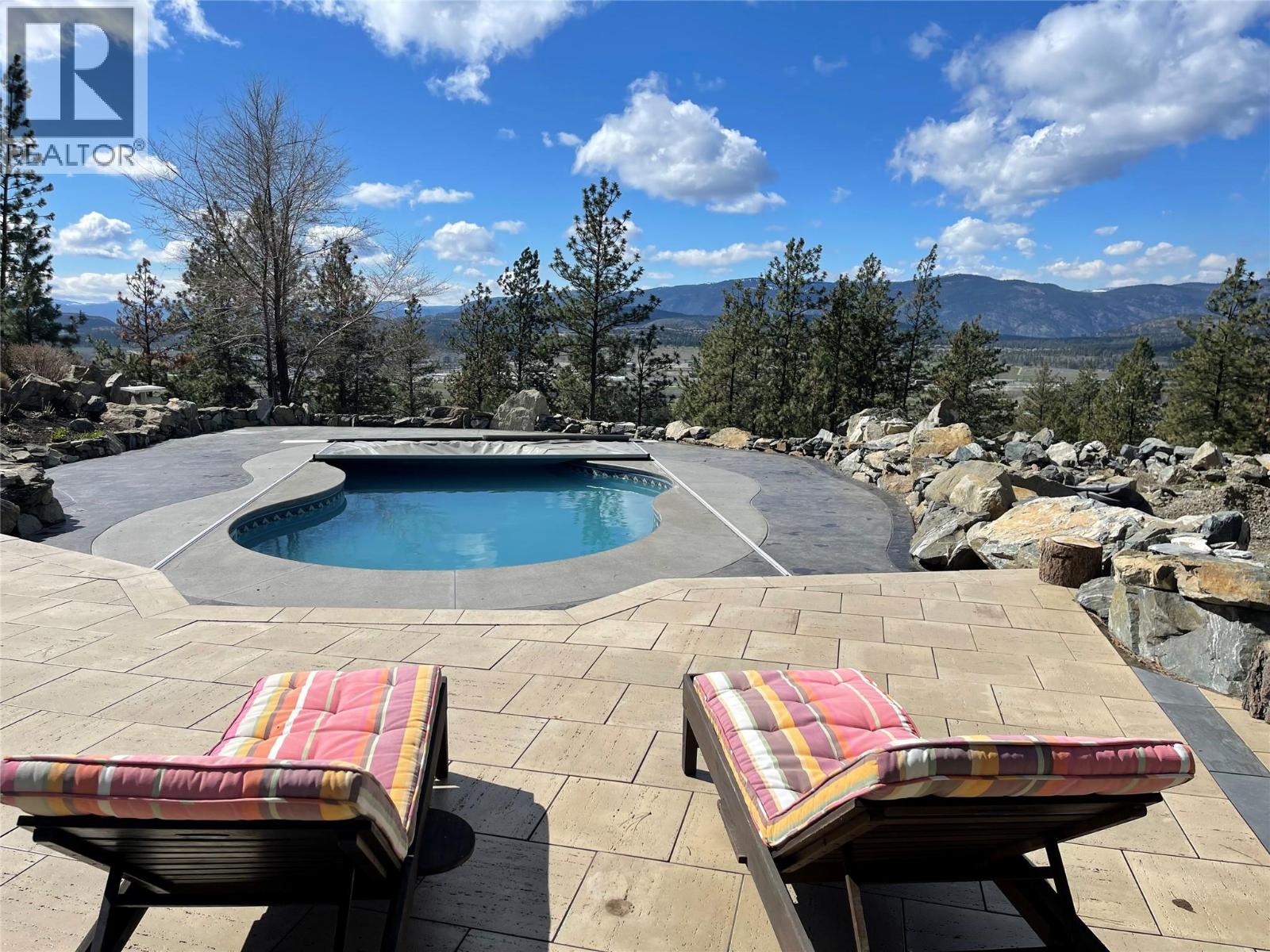 5500 Rockface Road, kelowna, British Columbia