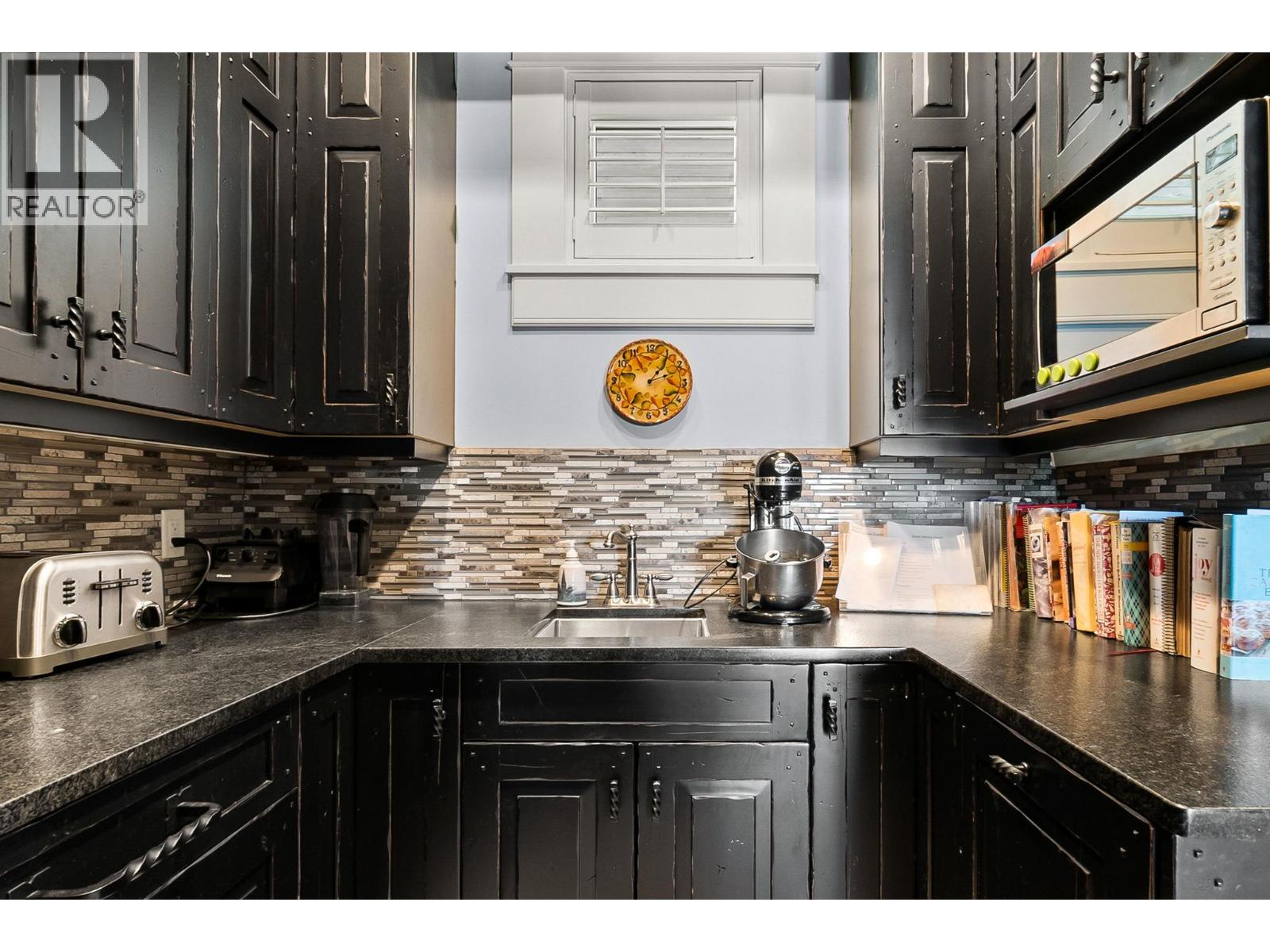 5500 Rockface Road, Kelowna, British Columbia  V1X 7V7 - Photo 16 - 10379398