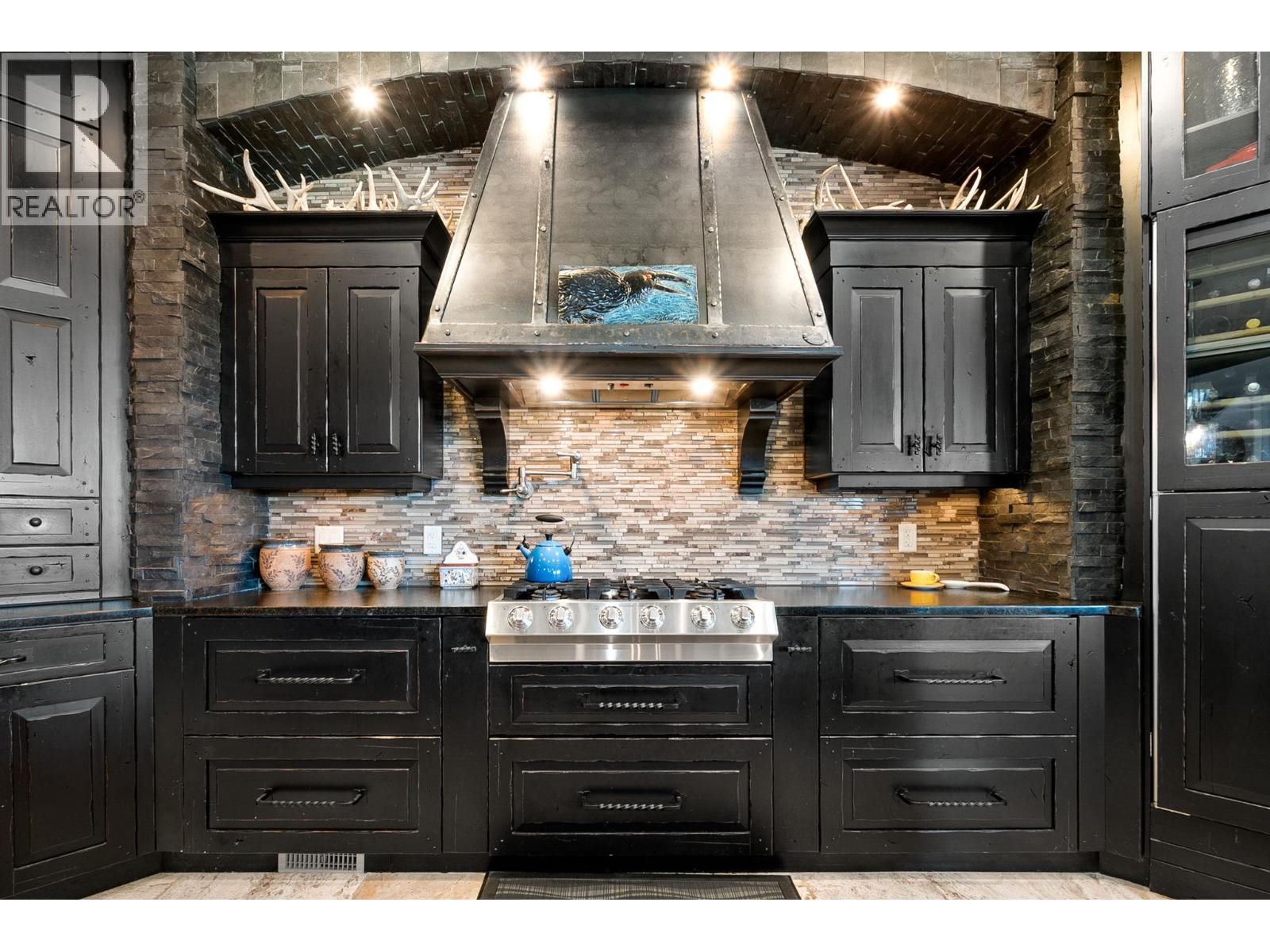 5500 Rockface Road, Kelowna, British Columbia  V1X 7V7 - Photo 32 - 10379398