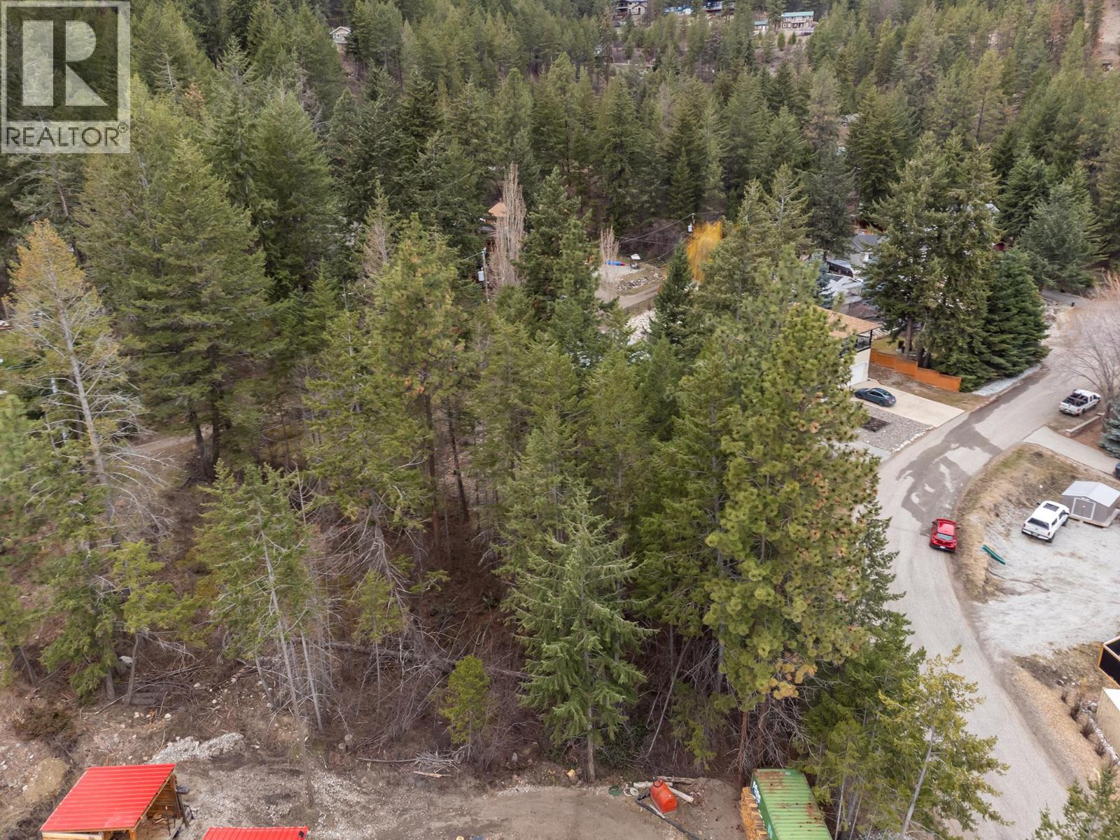 10700 Pinecrest Road, Vernon, British Columbia  V1H 2C1 - Photo 4 - 10379197