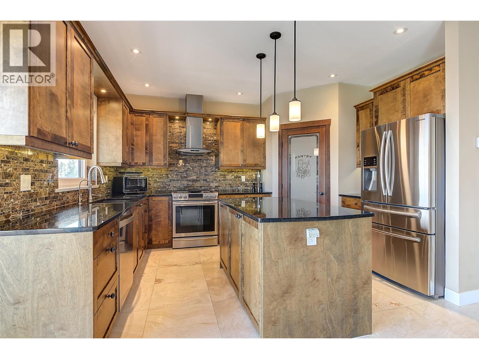 6172 Seymoure Avenue, Peachland, British Columbia  V0H 1X4 - Photo 12 - 10378765