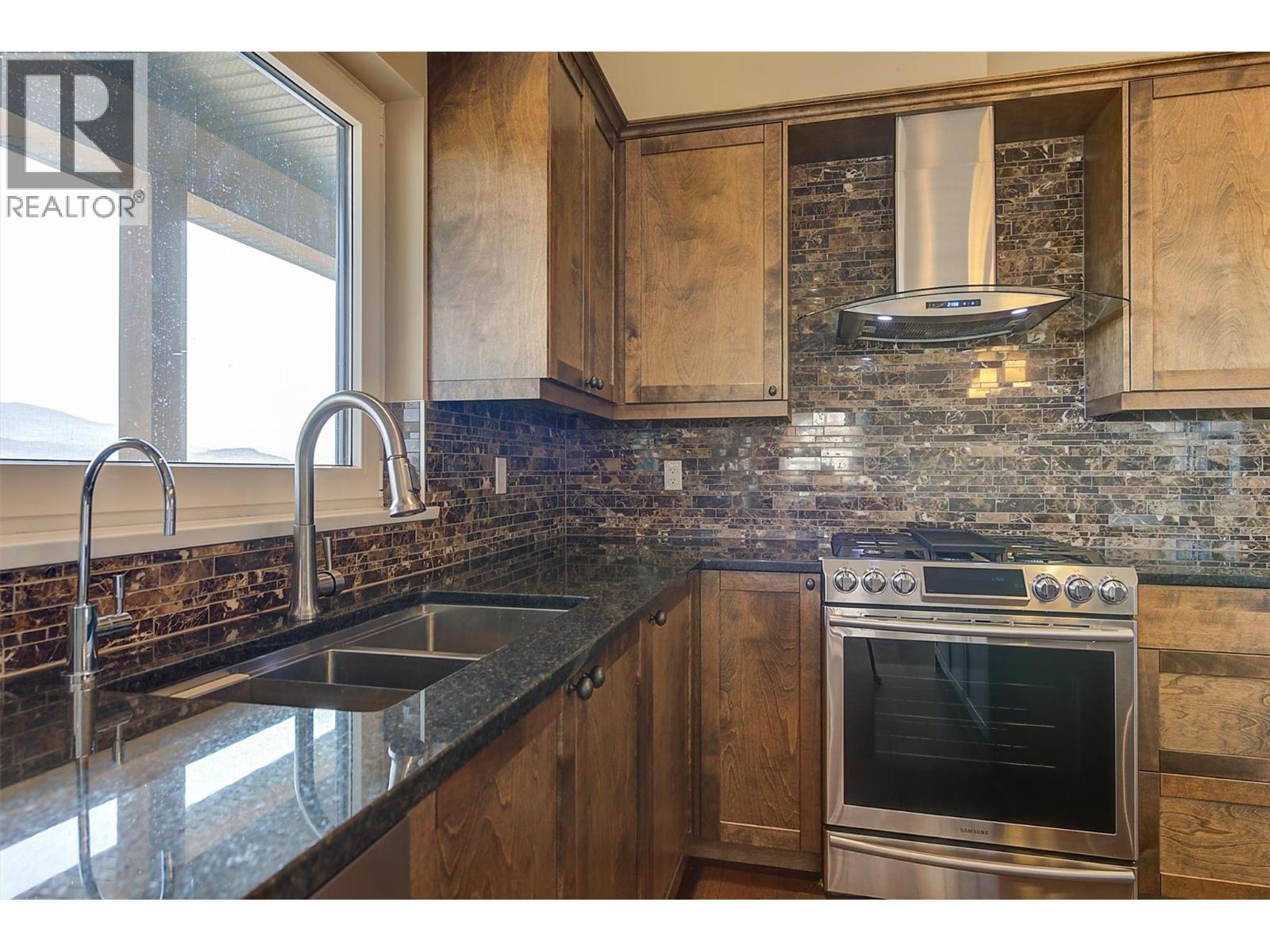 6172 Seymoure Avenue, Peachland, British Columbia  V0H 1X4 - Photo 18 - 10378765