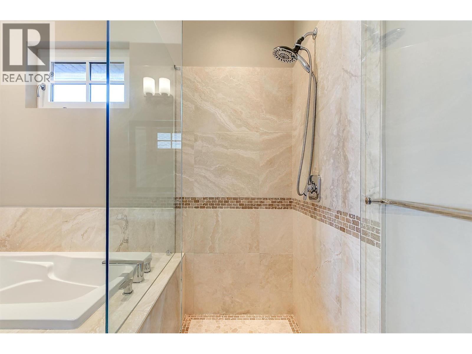 6172 Seymoure Avenue, Peachland, British Columbia  V0H 1X4 - Photo 34 - 10378765