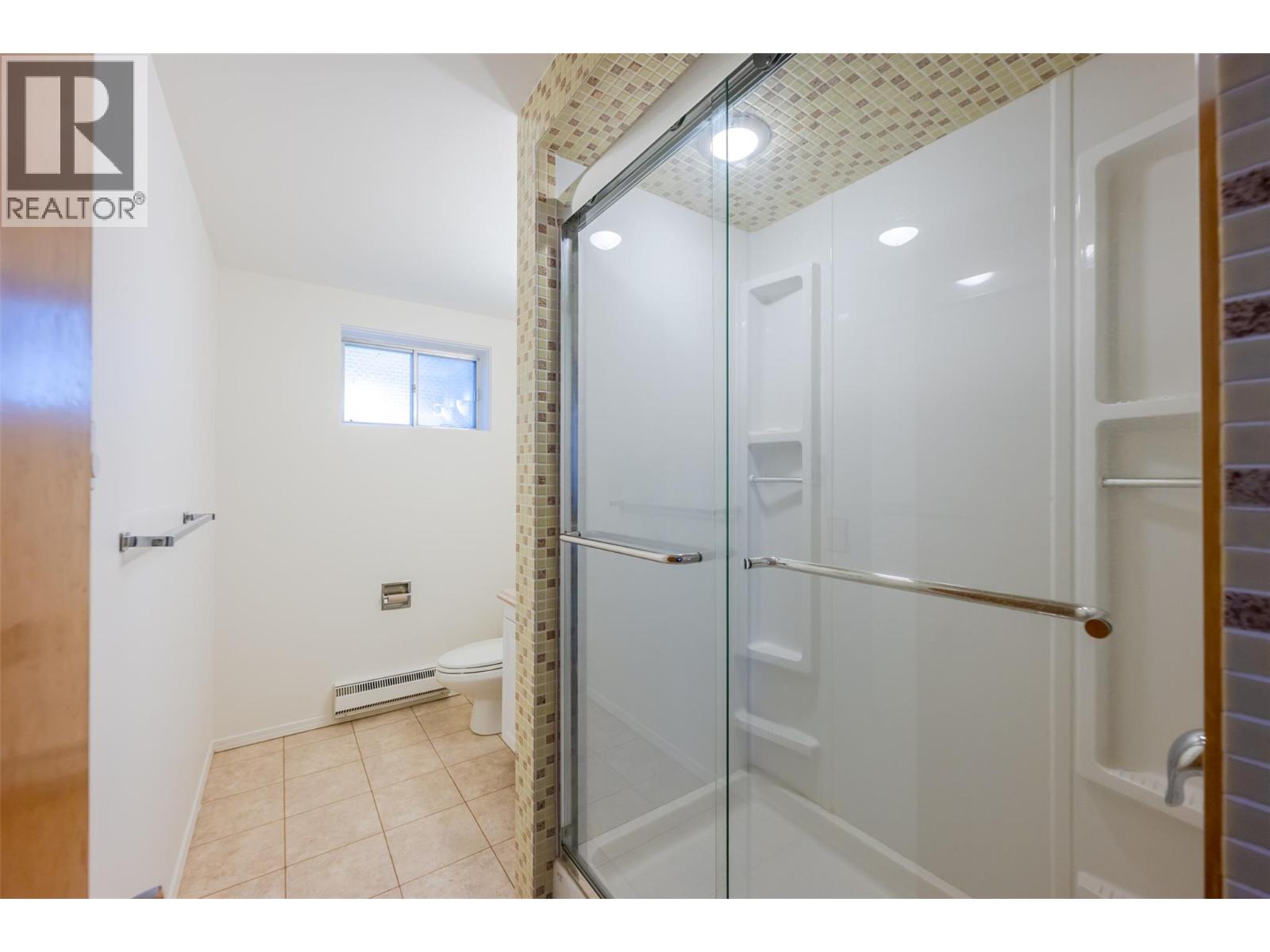 102 Derenzy Place, Penticton, British Columbia  V2A 8W7 - Photo 31 - 10379484