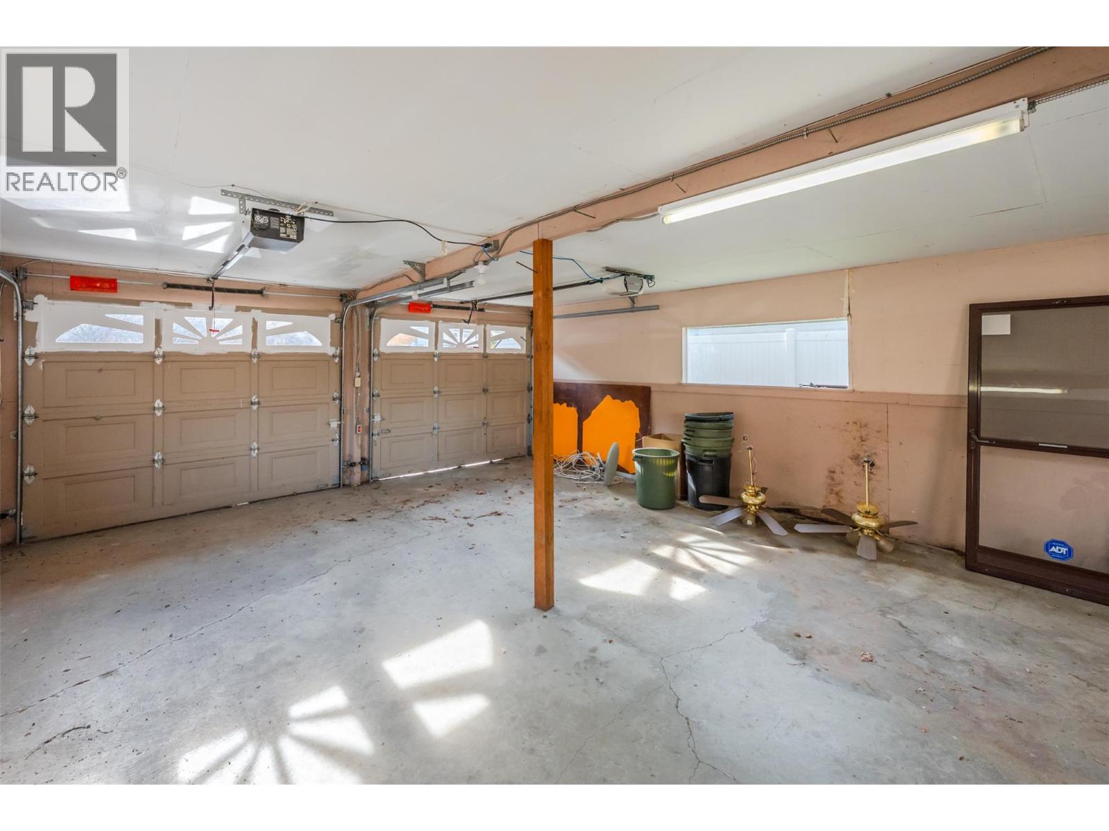 102 Derenzy Place, Penticton, British Columbia  V2A 8W7 - Photo 44 - 10379484