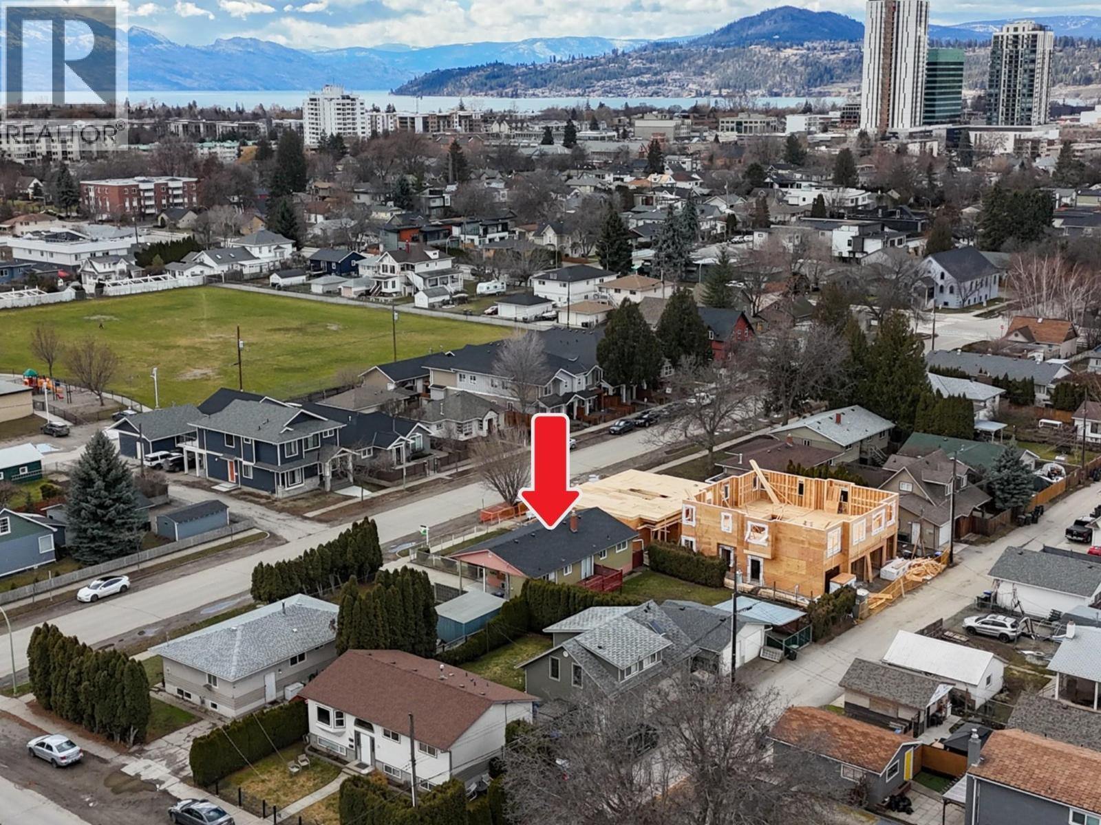 958 Stockwell Avenue, Kelowna, British Columbia  V1Y 6W2 - Photo 3 - 10379447
