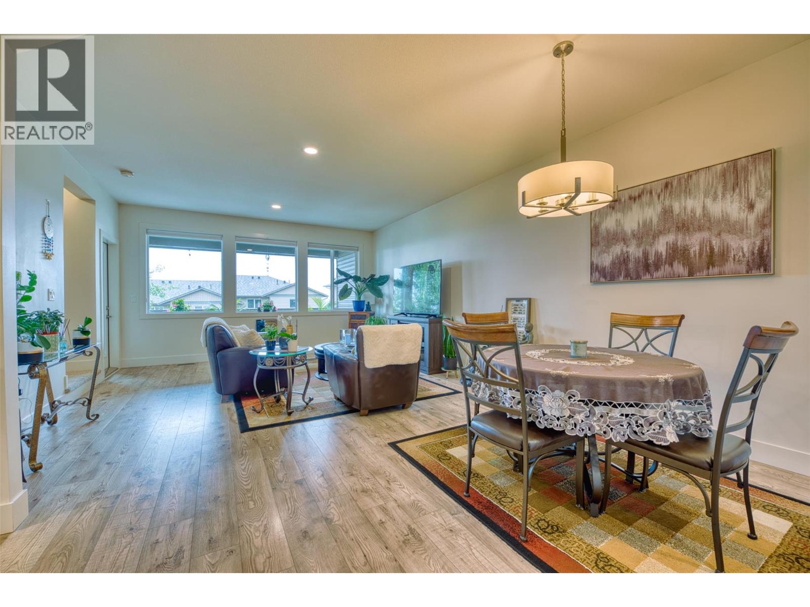933 Mt Robson Place Unit# 25, Vernon, British Columbia  V1B 4G4 - Photo 4 - 10378945