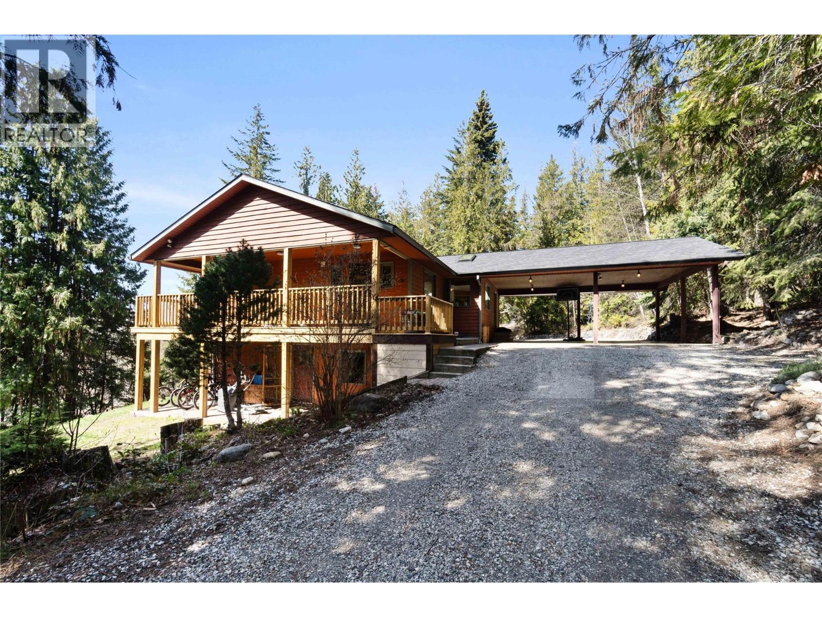 8361 Ladner Road, vernon, British Columbia
