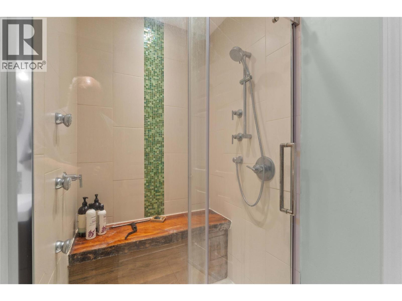 8361 Ladner Road, Vernon, British Columbia  V1B 3M8 - Photo 25 - 10379562