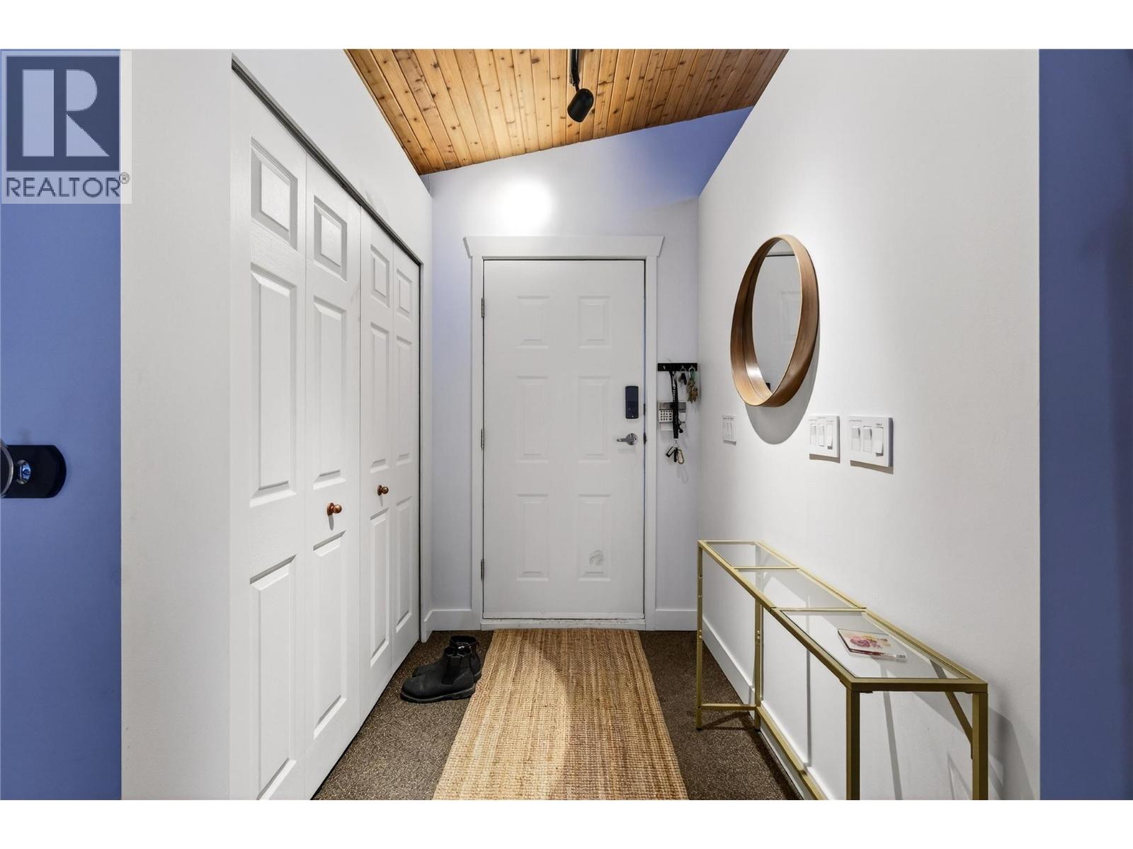 8361 Ladner Road, Vernon, British Columbia  V1B 3M8 - Photo 3 - 10379562