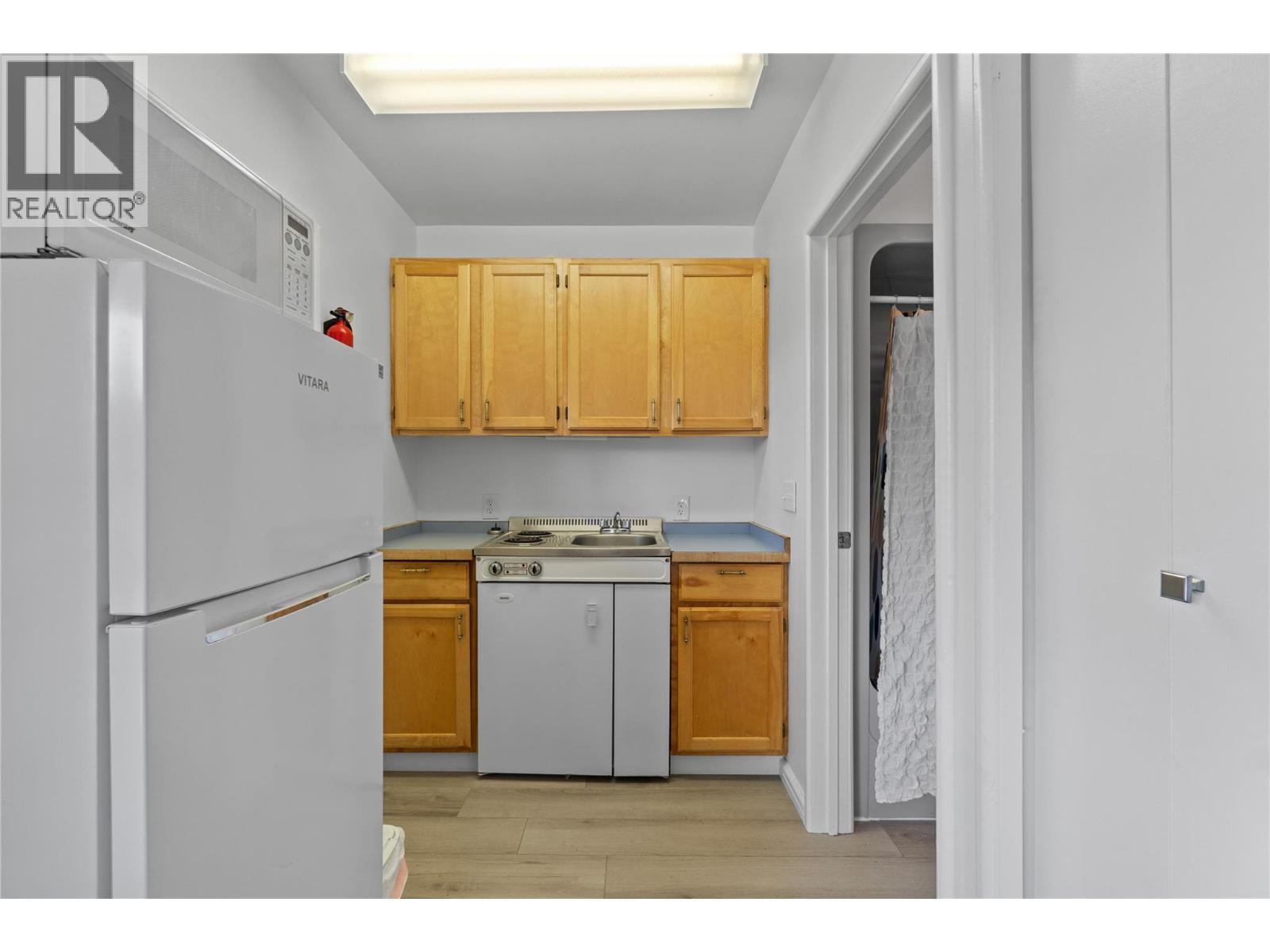 8361 Ladner Road, Vernon, British Columbia  V1B 3M8 - Photo 61 - 10379562
