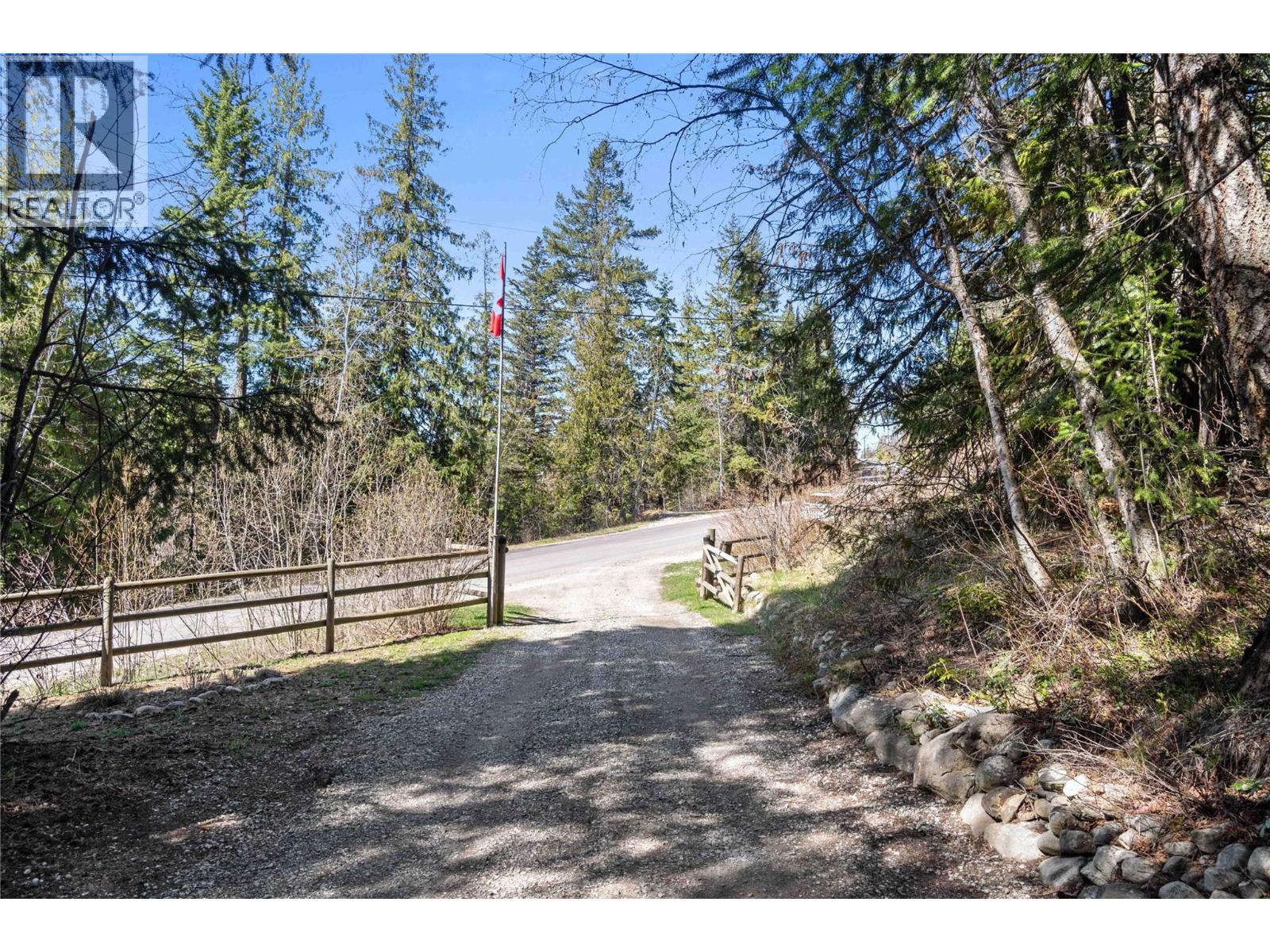 8361 Ladner Road, Vernon, British Columbia  V1B 3M8 - Photo 68 - 10379562