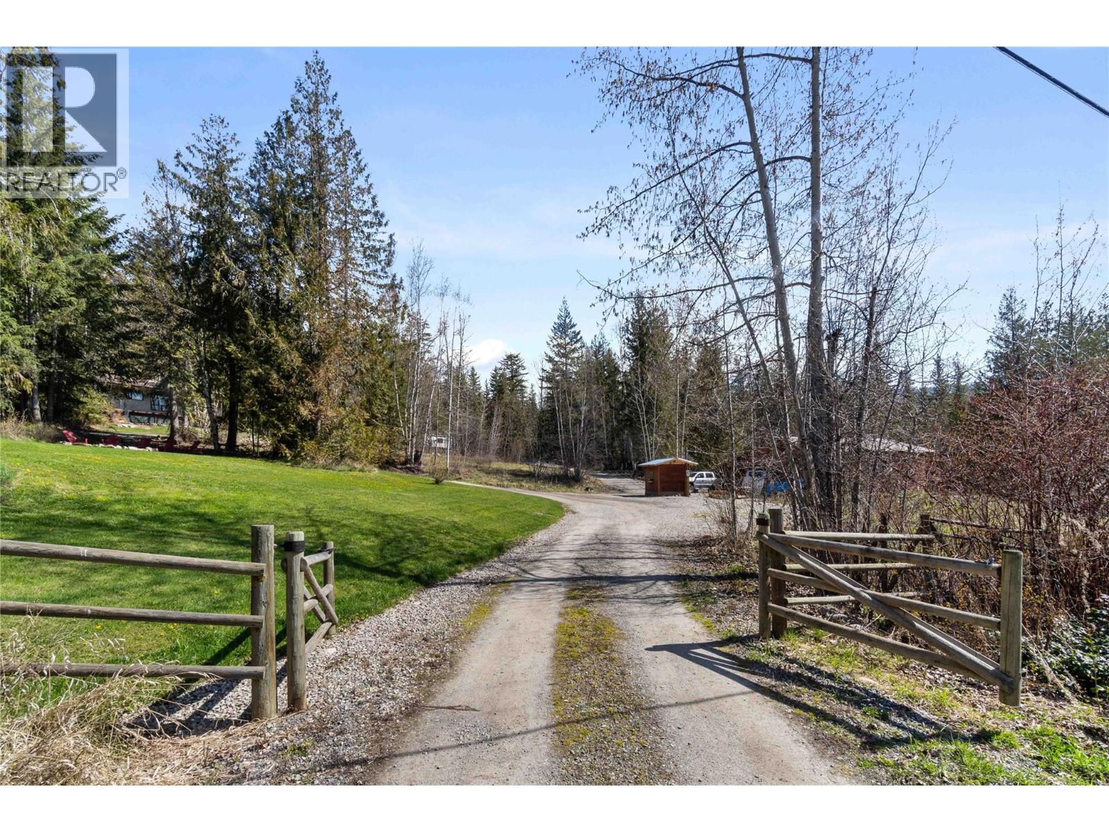 8361 Ladner Road, Vernon, British Columbia  V1B 3M8 - Photo 85 - 10379562