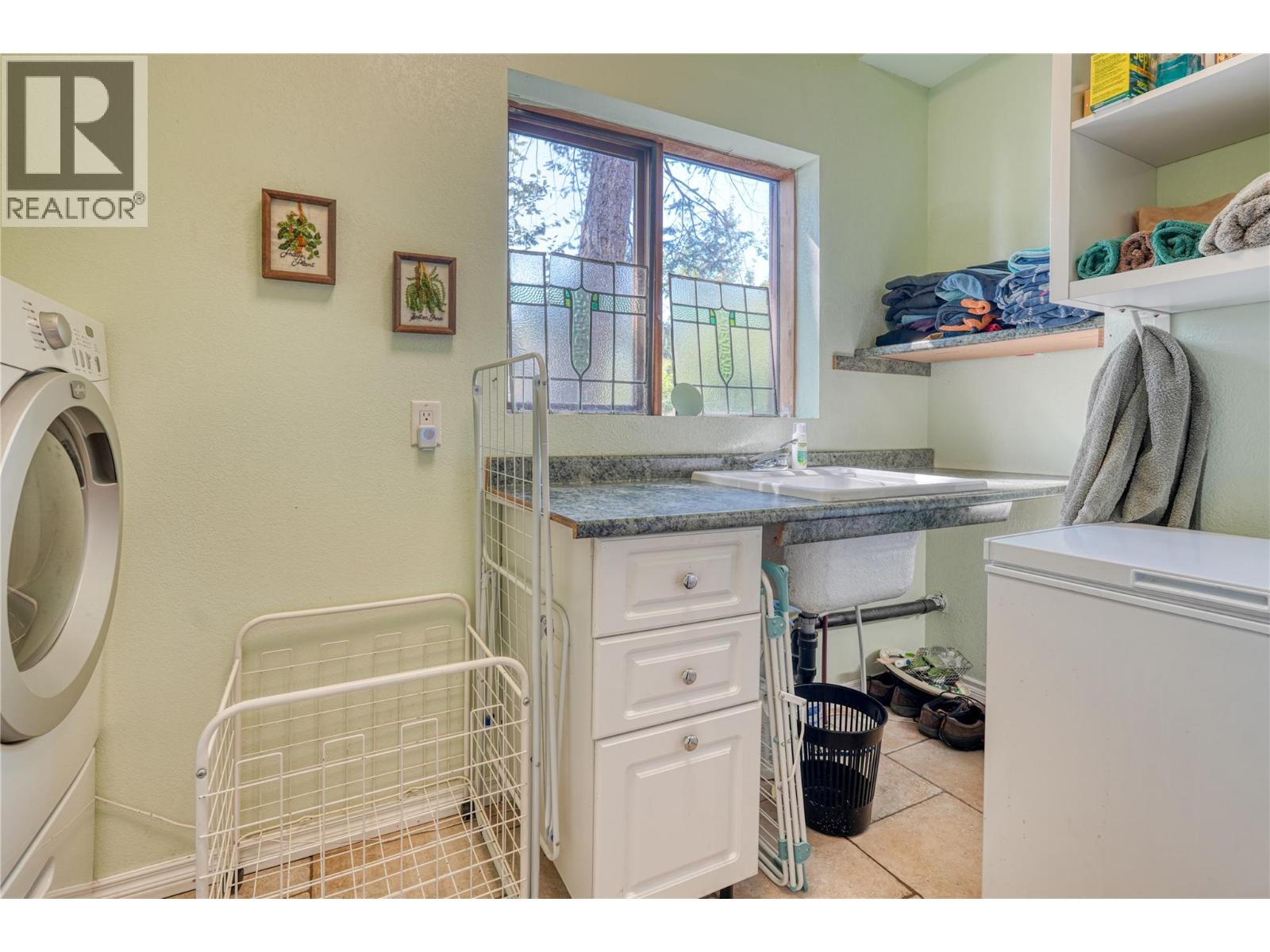 56 Nerie Road, Vernon, British Columbia  V1H 2E4 - Photo 23 - 10379327