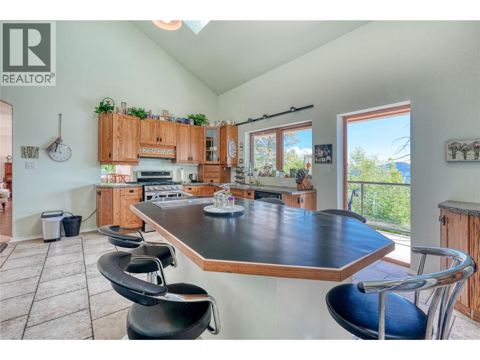 56 Nerie Road, Vernon, British Columbia  V1H 2E4 - Photo 28 - 10379327
