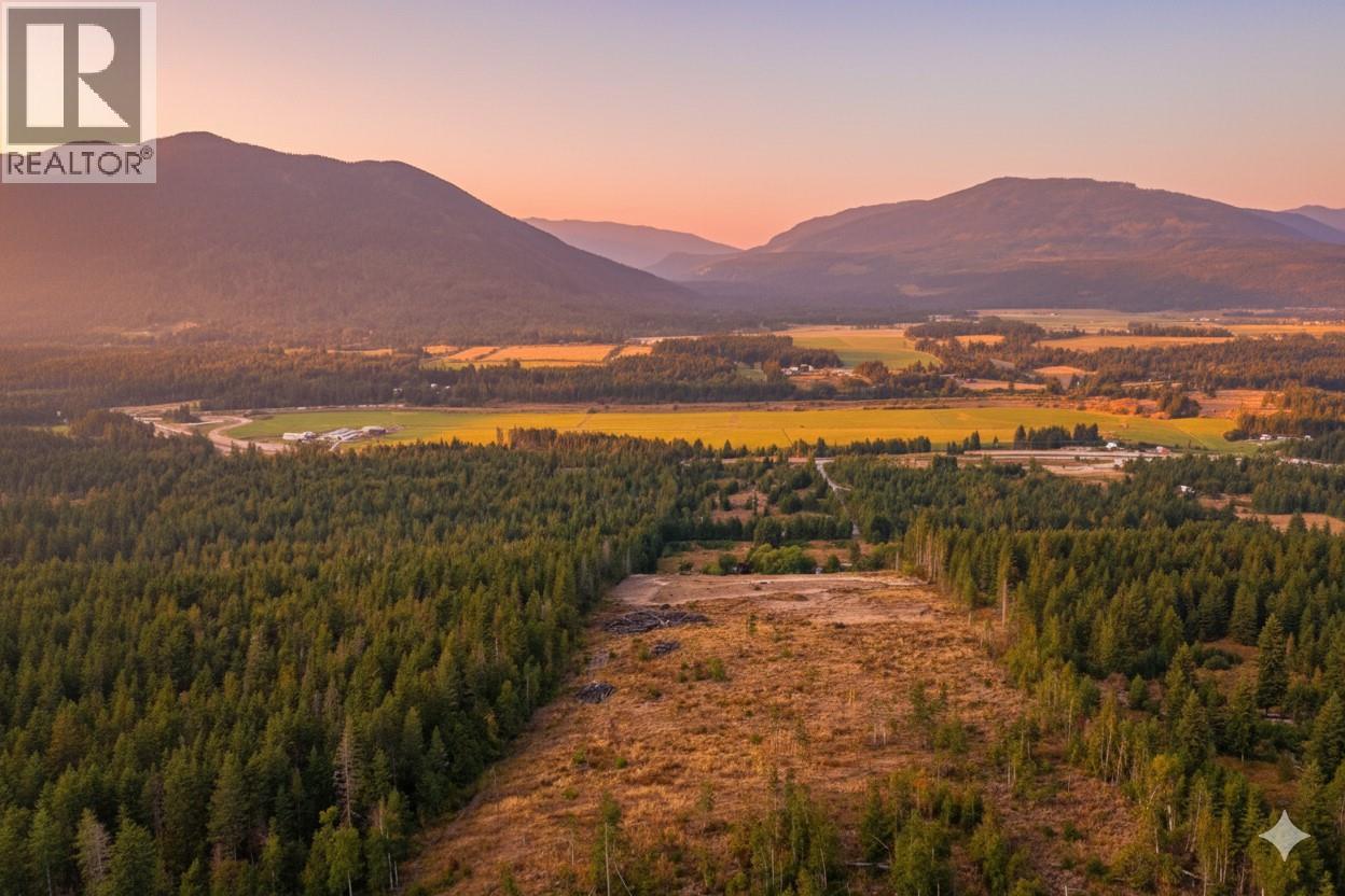 3311 Colton Road, tappen, British Columbia