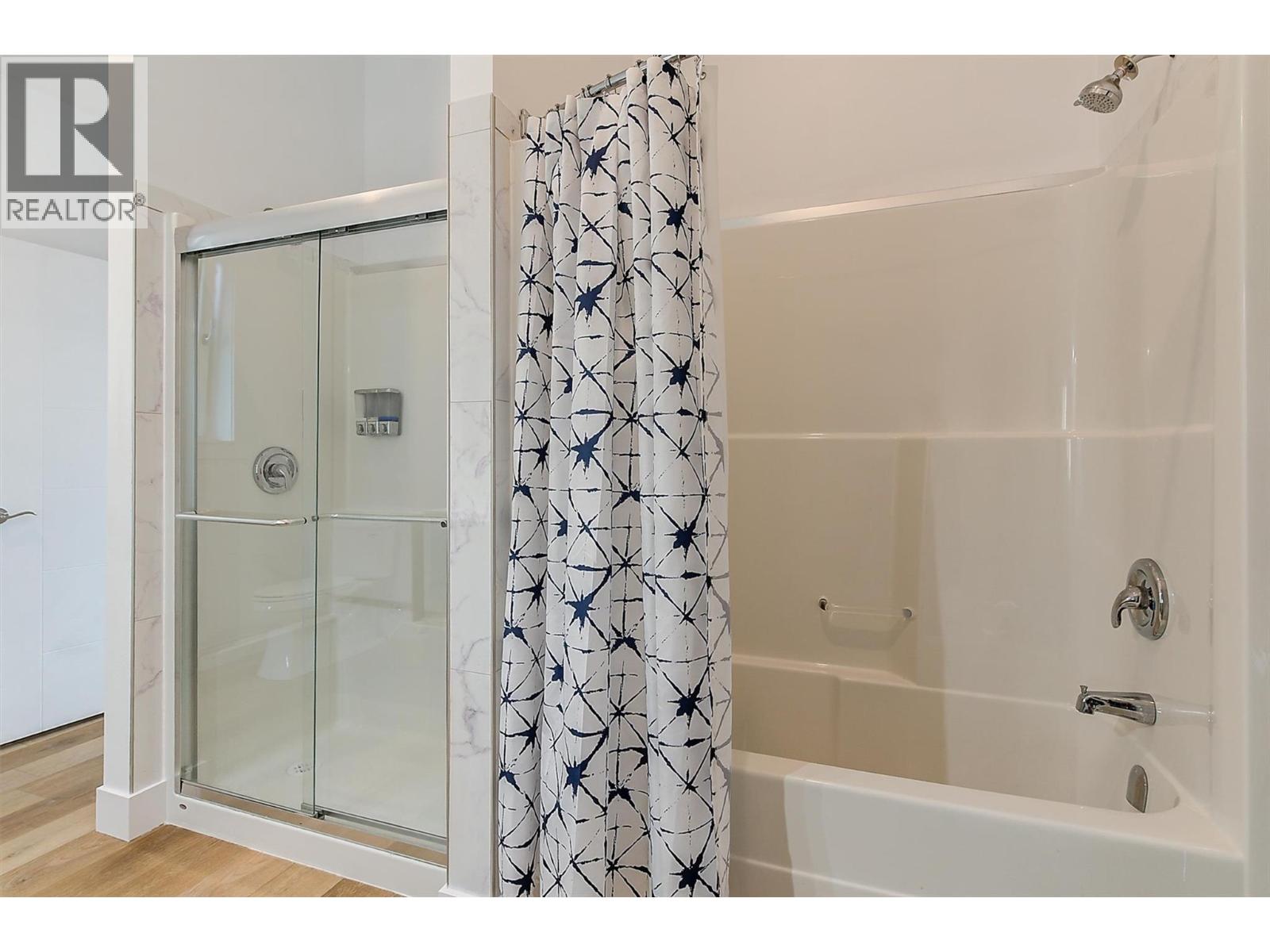 6131 Seymoure Lane, Peachland, British Columbia  V0H 1X4 - Photo 39 - 10379240