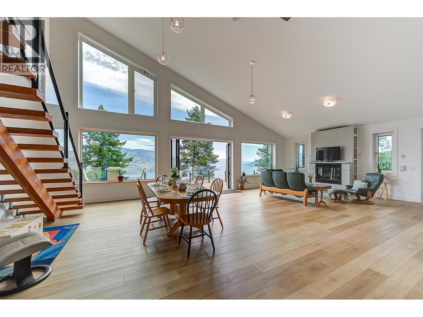 6131 Seymoure Lane, Peachland, British Columbia  V0H 1X4 - Photo 6 - 10379240