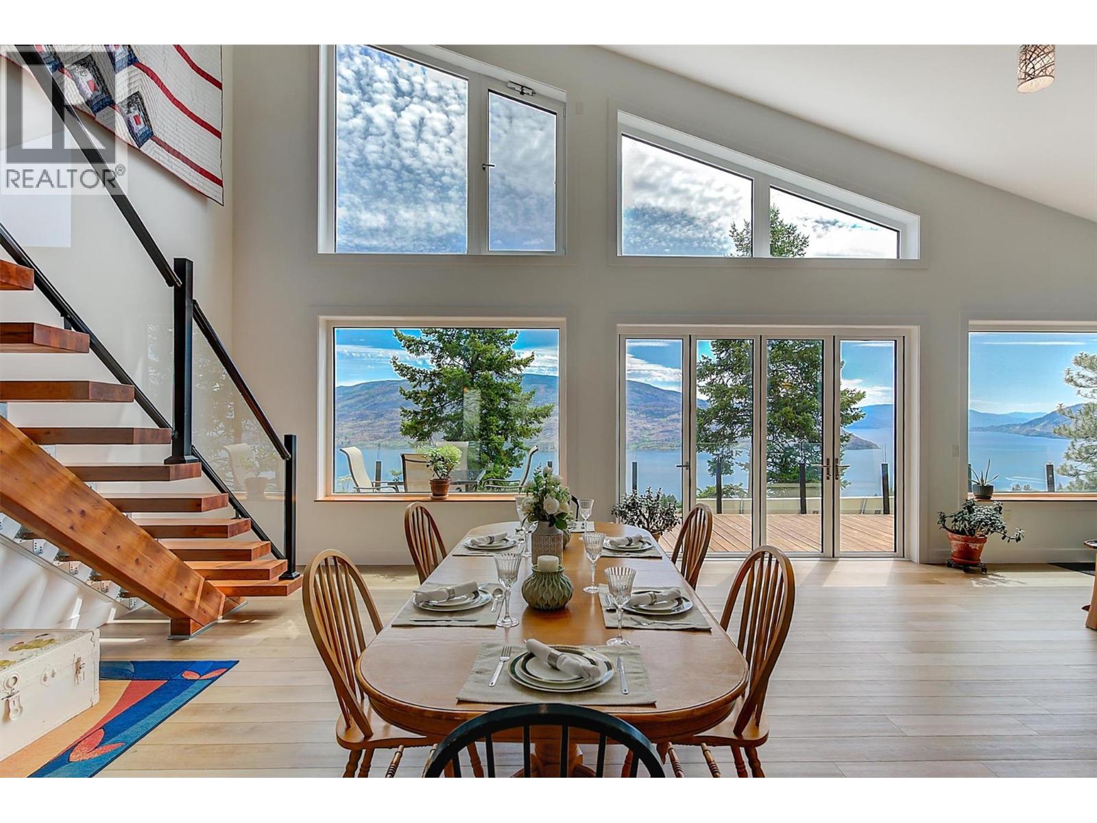 6131 Seymoure Lane, Peachland, British Columbia  V0H 1X4 - Photo 8 - 10379240