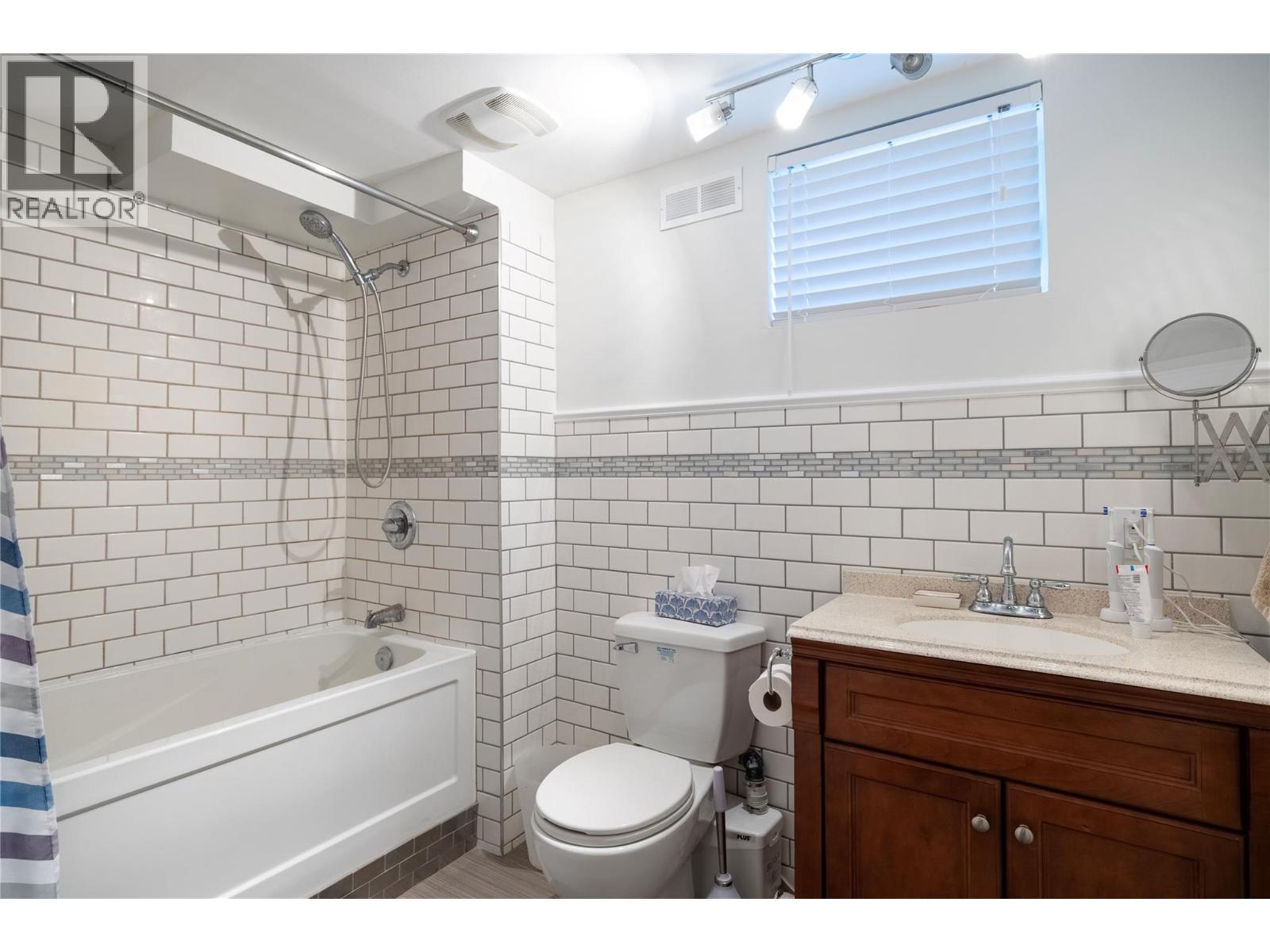 3405 16 Street, Vernon, British Columbia  V1T 3X5 - Photo 19 - 10378913