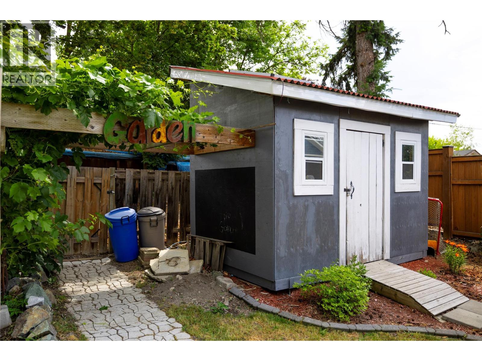 3405 16 Street, Vernon, British Columbia  V1T 3X5 - Photo 29 - 10378913