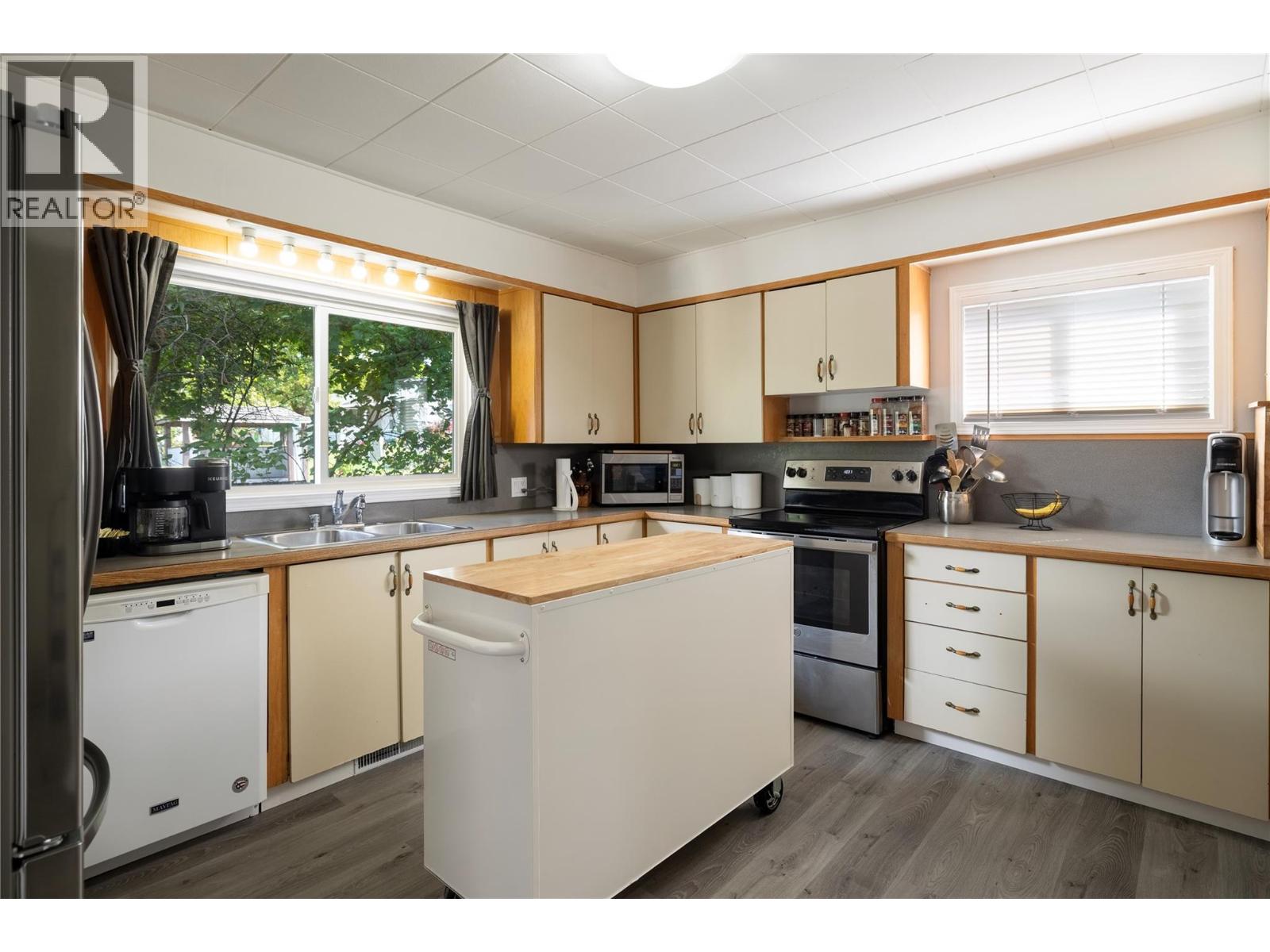 3405 16 Street, Vernon, British Columbia  V1T 3X5 - Photo 9 - 10378913
