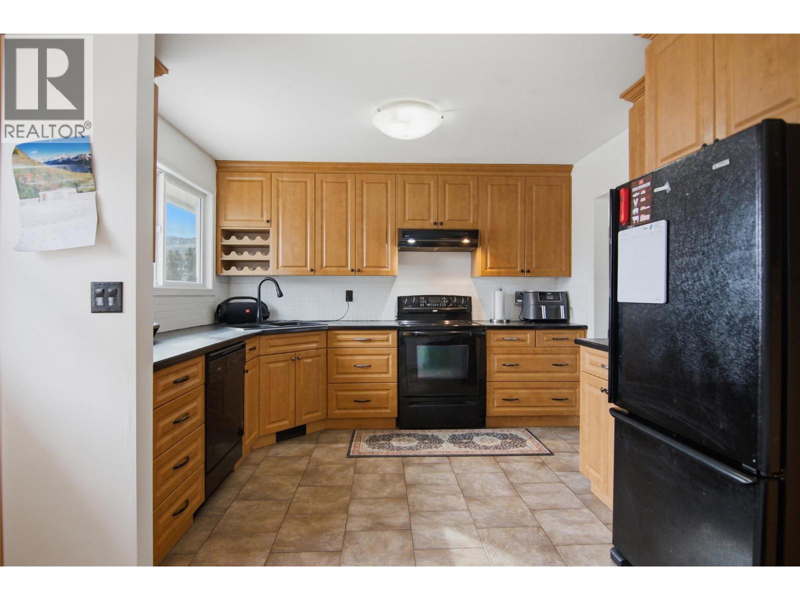 2619 Argyle Avenue, Kamloops, British Columbia  V2B 4T6 - Photo 11 - 10379549