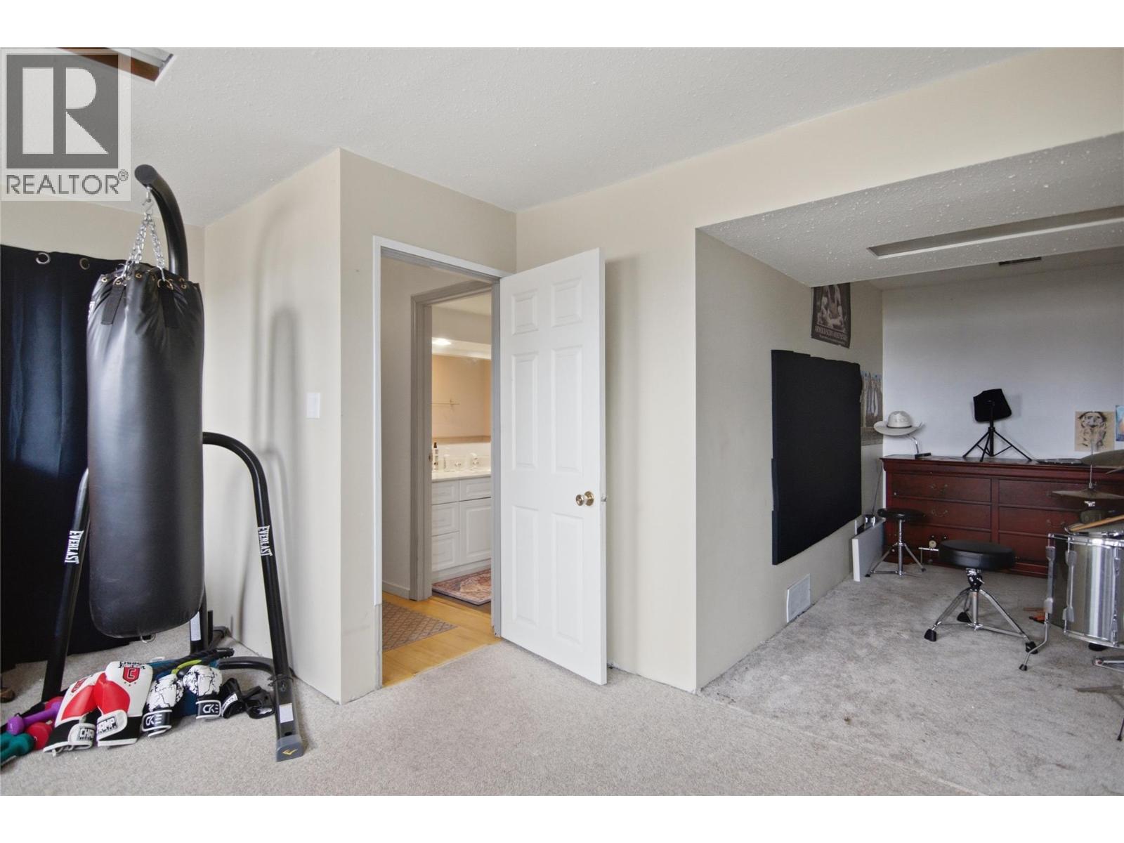 2619 Argyle Avenue, Kamloops, British Columbia  V2B 4T6 - Photo 22 - 10379549