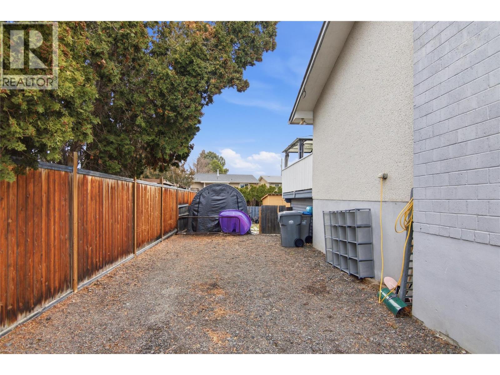 2619 Argyle Avenue, Kamloops, British Columbia  V2B 4T6 - Photo 33 - 10379549