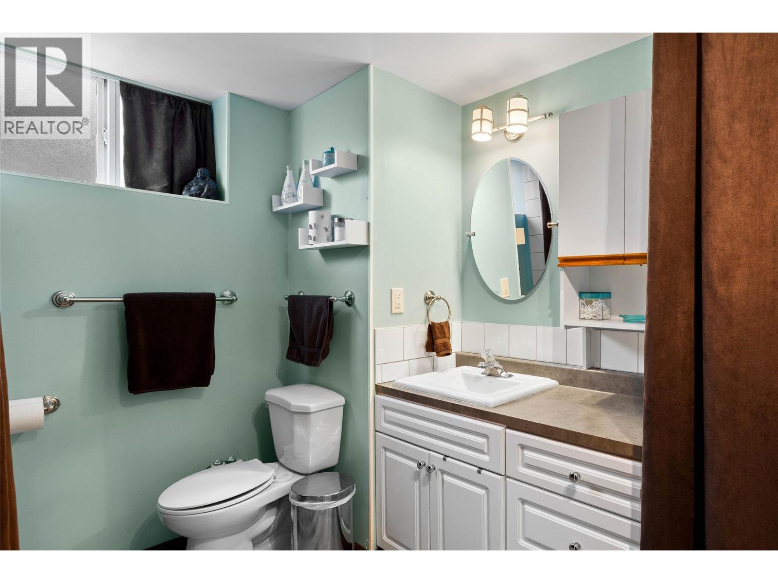 1020 7th Street, Kamloops, British Columbia  V2B 2W8 - Photo 29 - 10379554