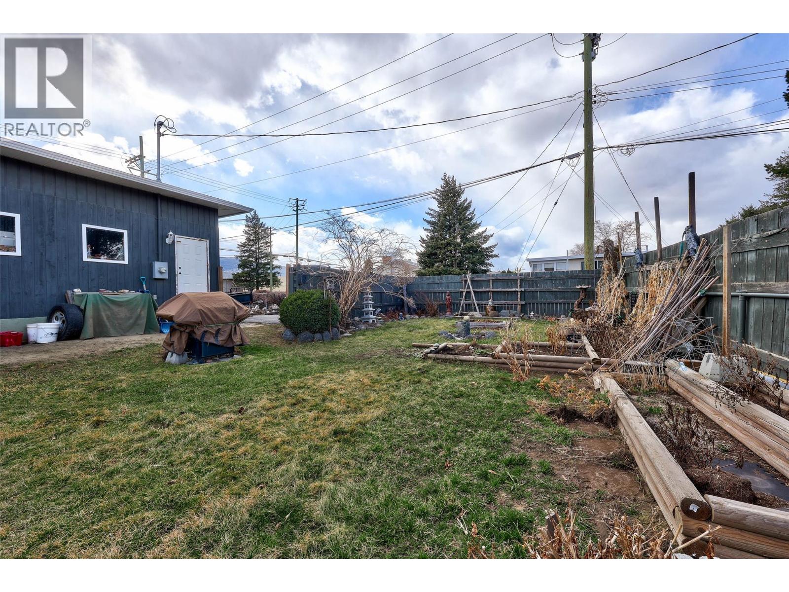 1020 7th Street, Kamloops, British Columbia  V2B 2W8 - Photo 34 - 10379554