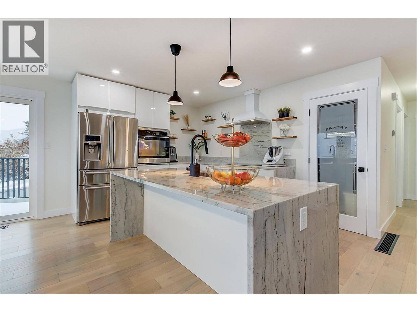 6178 Lipsett Avenue, Peachland, British Columbia  V0H 1X7 - Photo 12 - 10379574