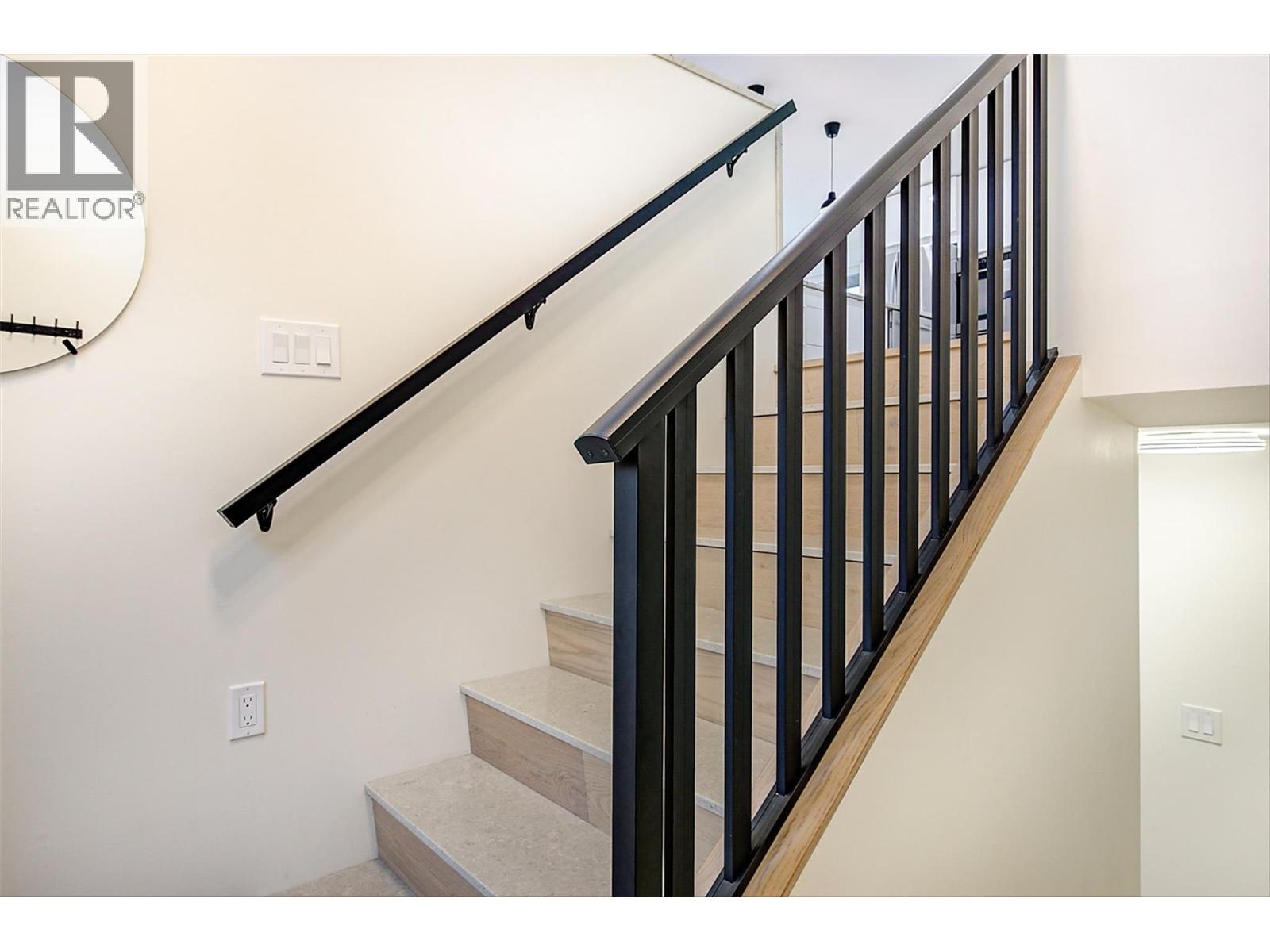6178 Lipsett Avenue, Peachland, British Columbia  V0H 1X7 - Photo 44 - 10379574