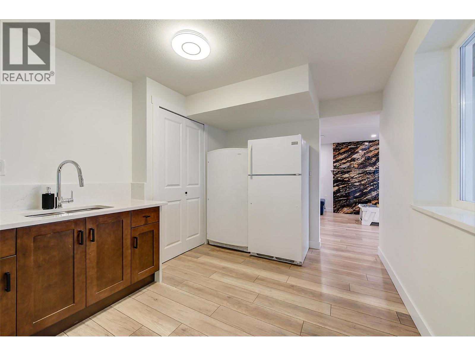 6178 Lipsett Avenue, Peachland, British Columbia  V0H 1X7 - Photo 51 - 10379574