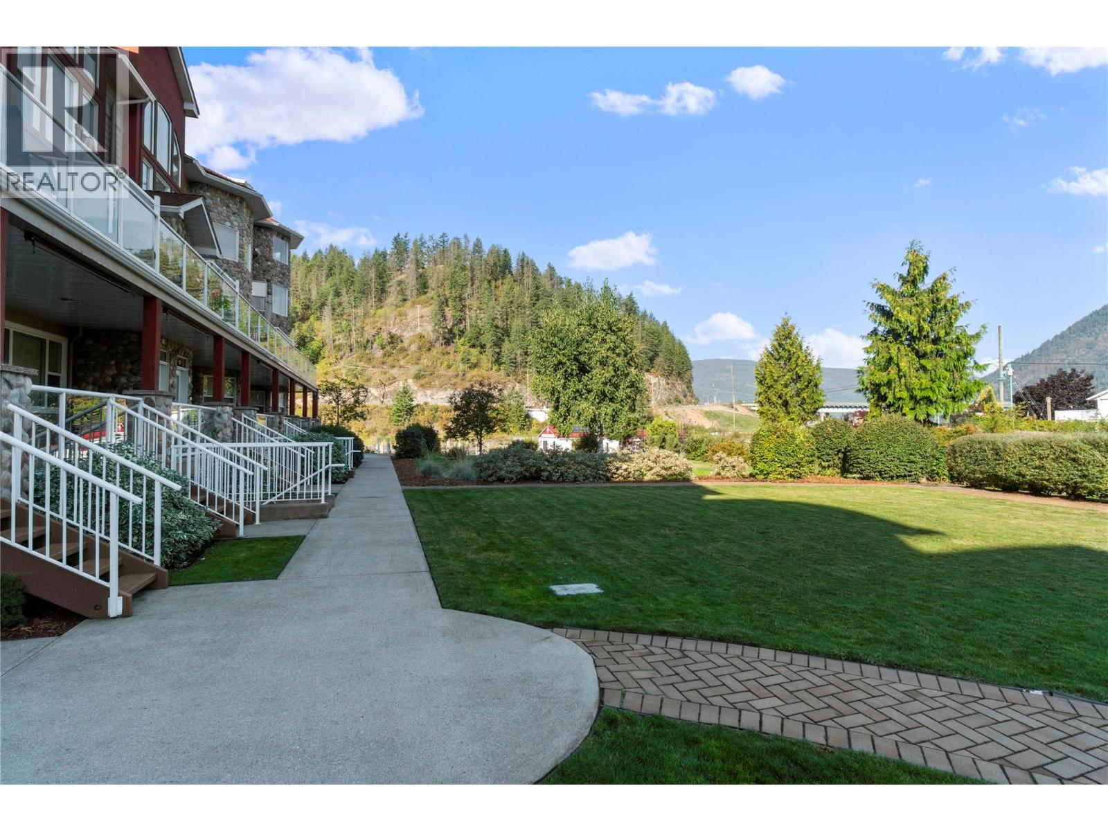 1130 Riverside Avenue Unit# 3, Sicamous, British Columbia  V0E 2V0 - Photo 11 - 10379566