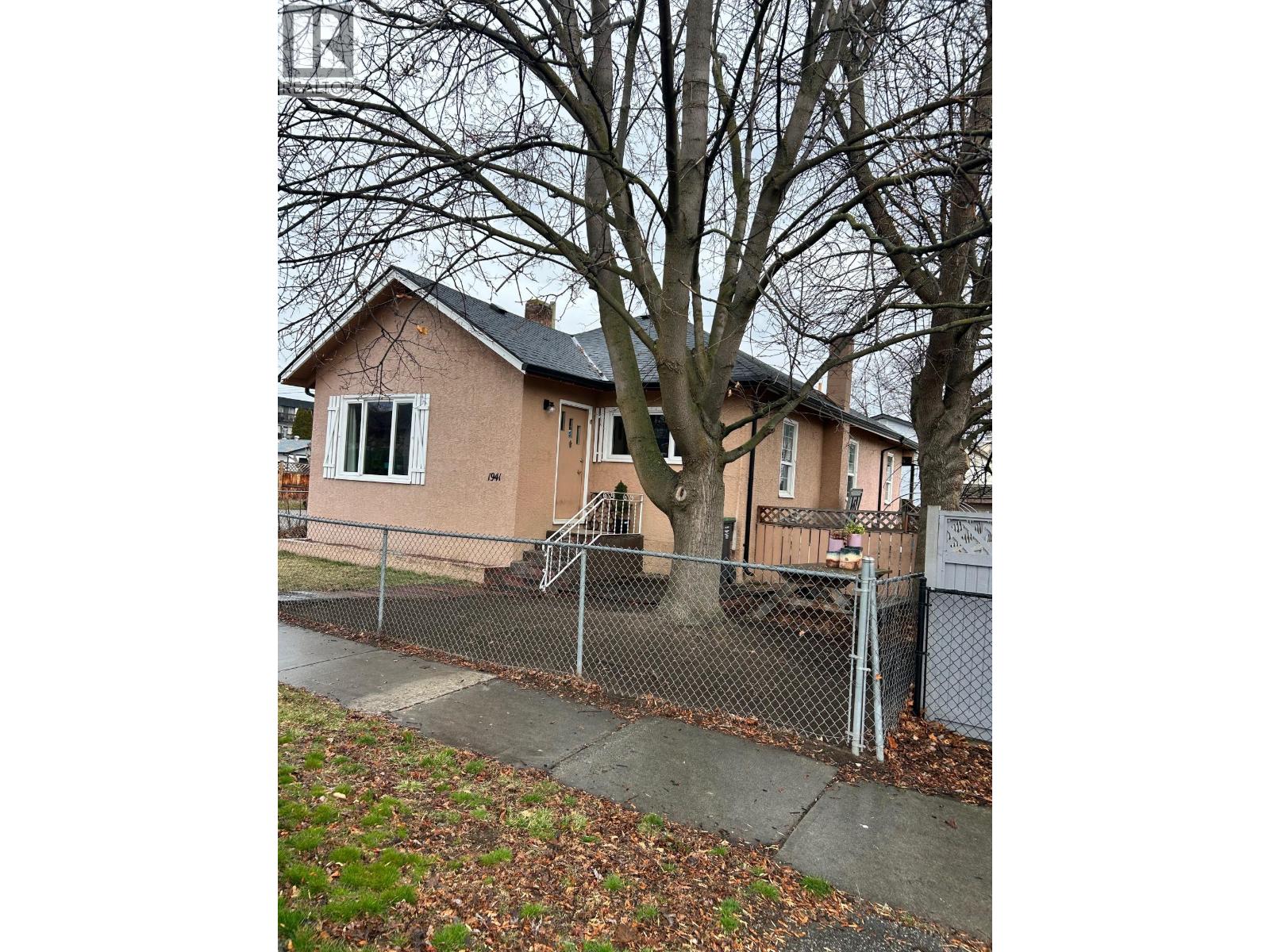 1941 Water Street, Kelowna, British Columbia  V1Y 1K8 - Photo 4 - 10379075